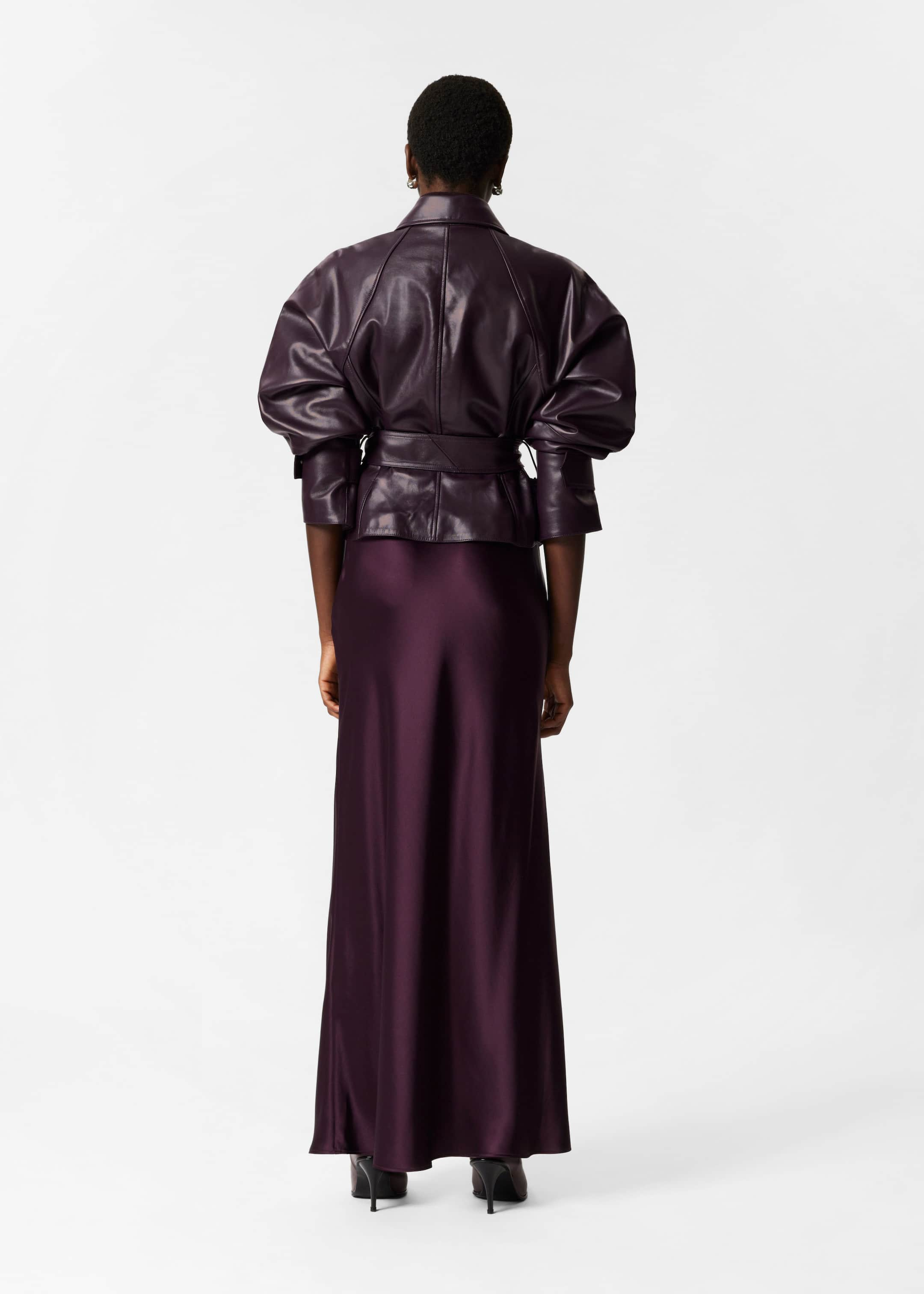 Veste ceinturée en cuir - Violet foncé - Lookbook