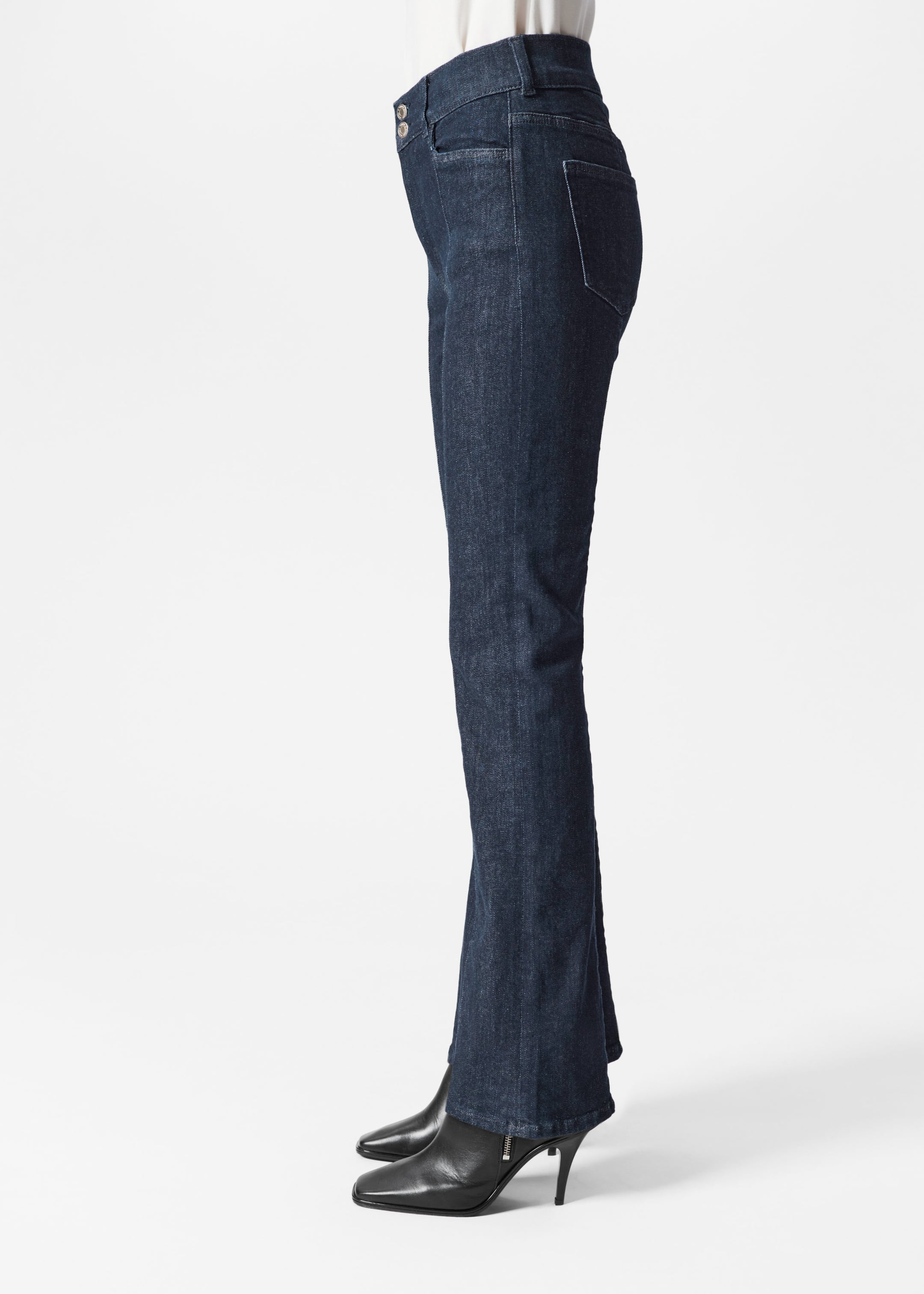 Slim Flared Jeans - Dark blue - Lookbook