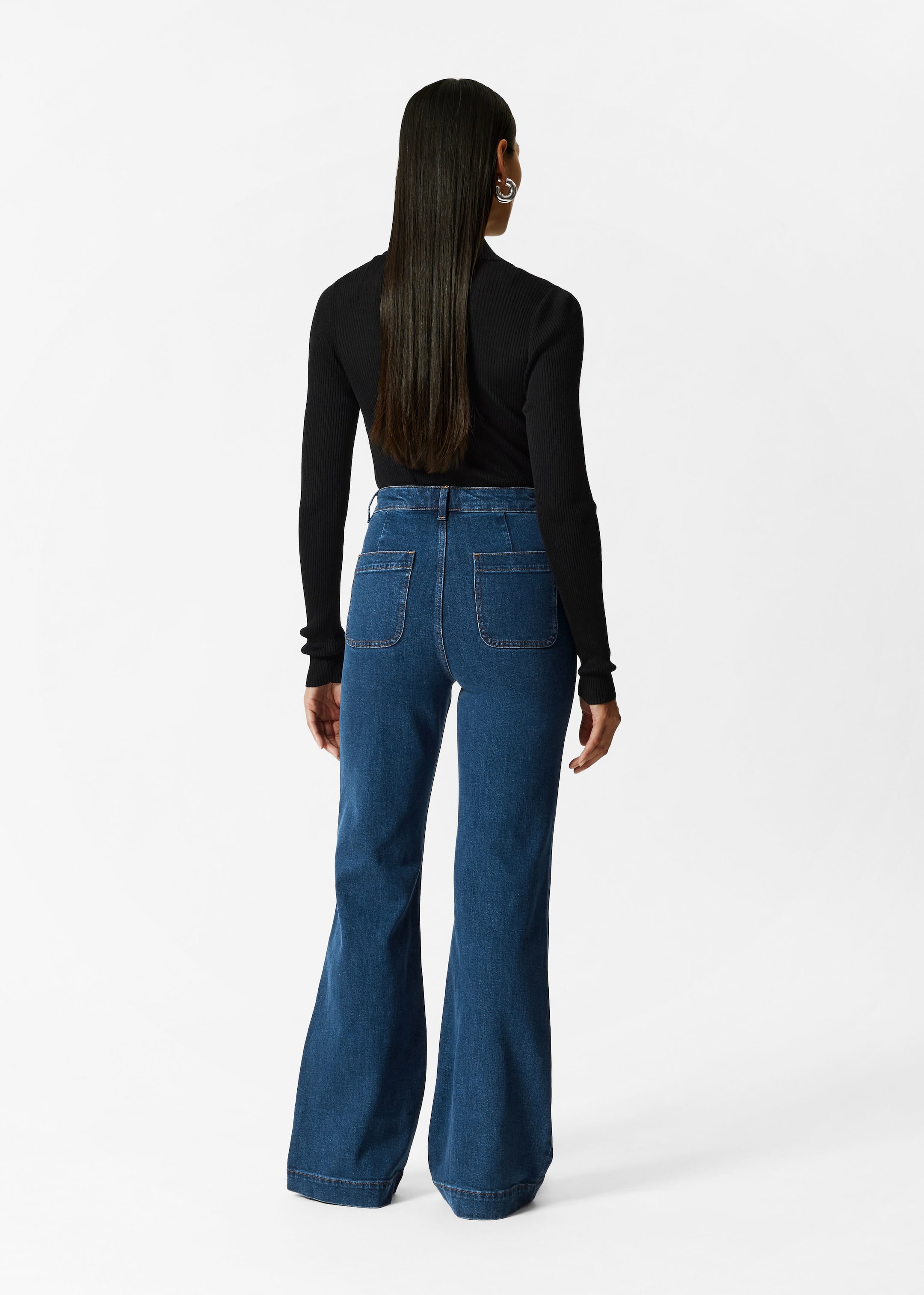 Flared Jeans - Mid Blue - Lookbook