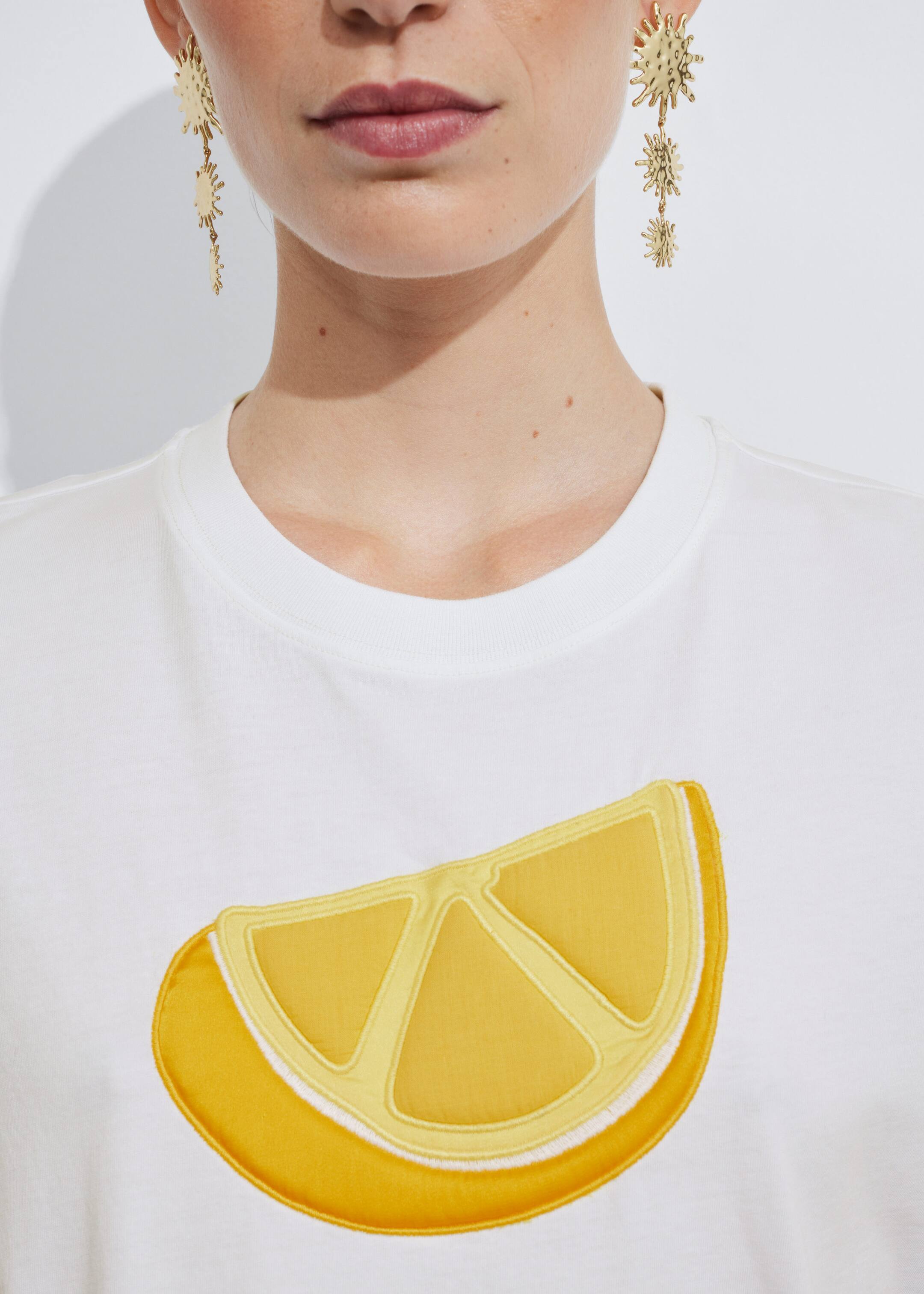 Fruit-Motif Crewneck T-Shirt - White - Lookbook