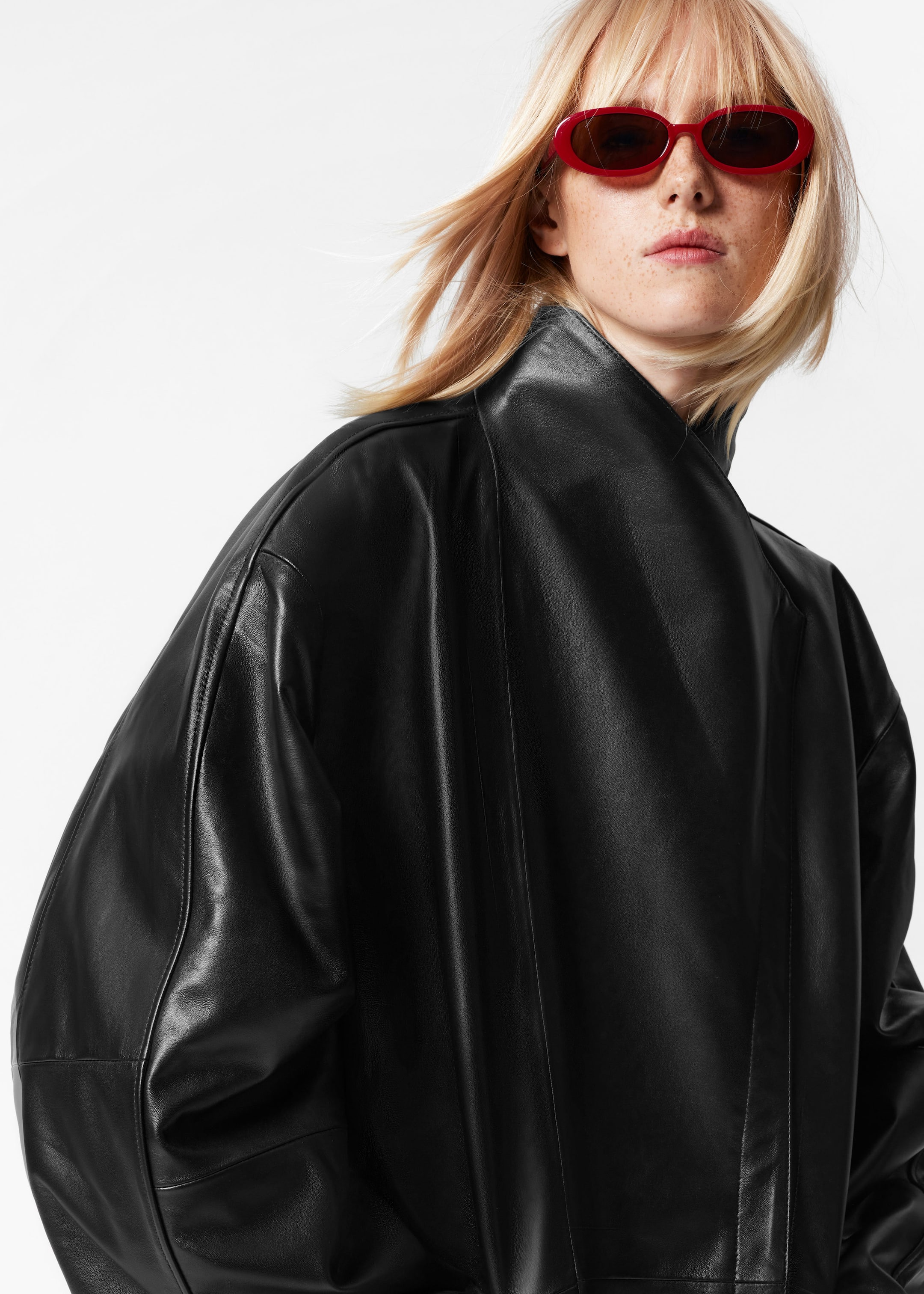 Veste cocon oversize en cuir - Noir - Lookbook