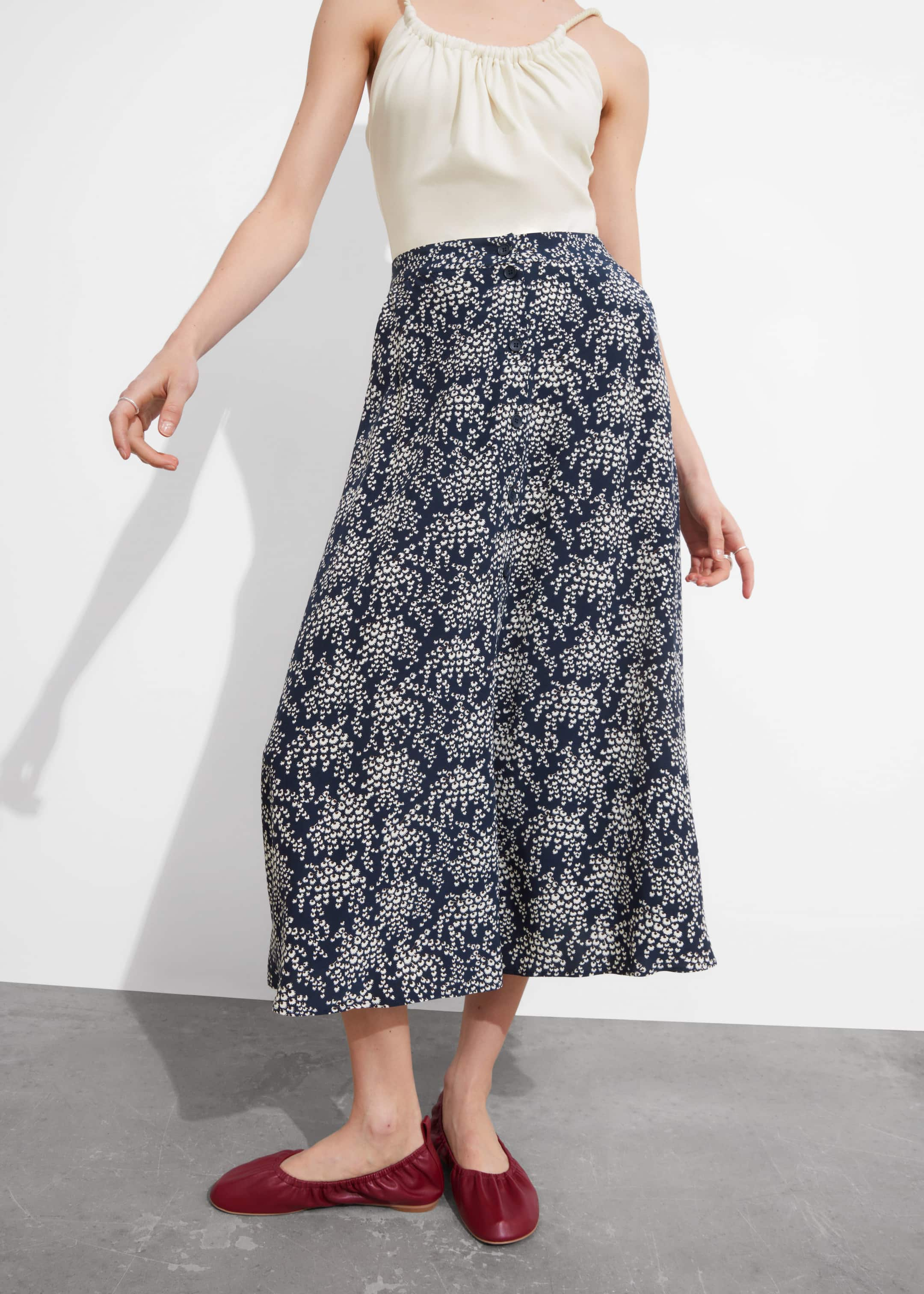 Buttoned A-Line Midi Skirt - Black Print - Lookbook