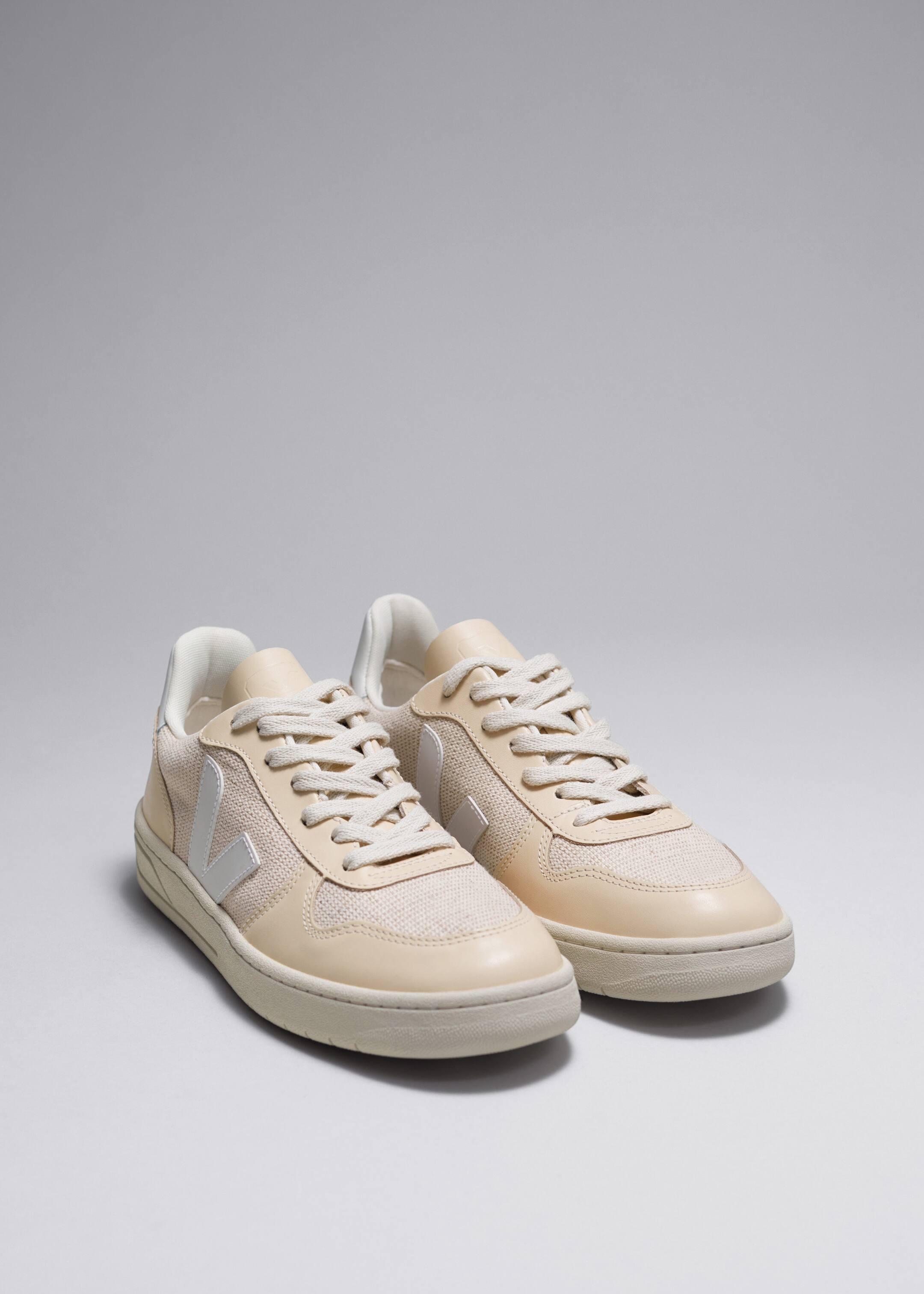 Veja V-10 Sneakers - Cream - Still Life