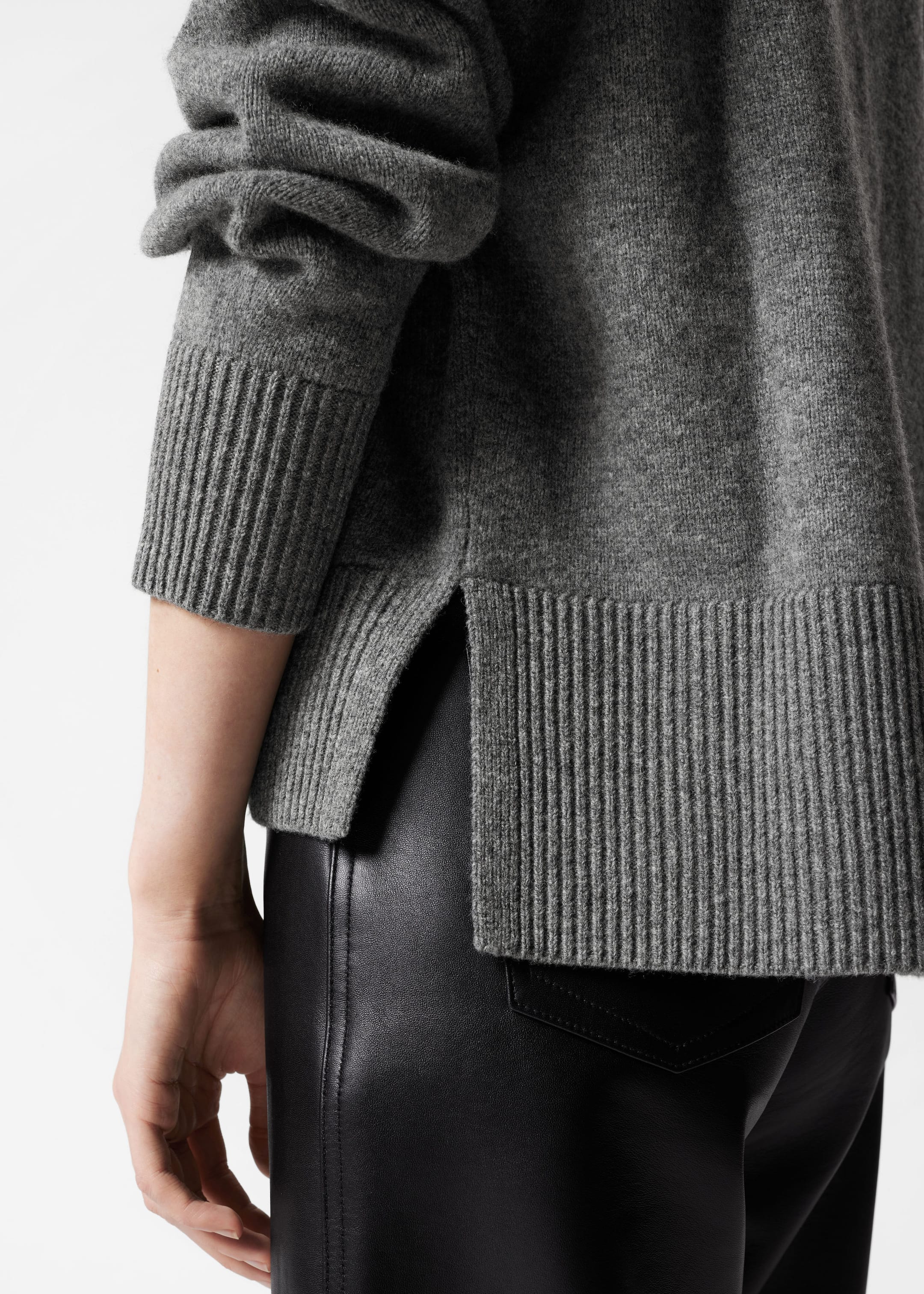 Cardigan oversize en laine mérinos - Gris - Lookbook