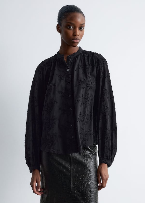 Voluminous Floral-Appliqué Blouse