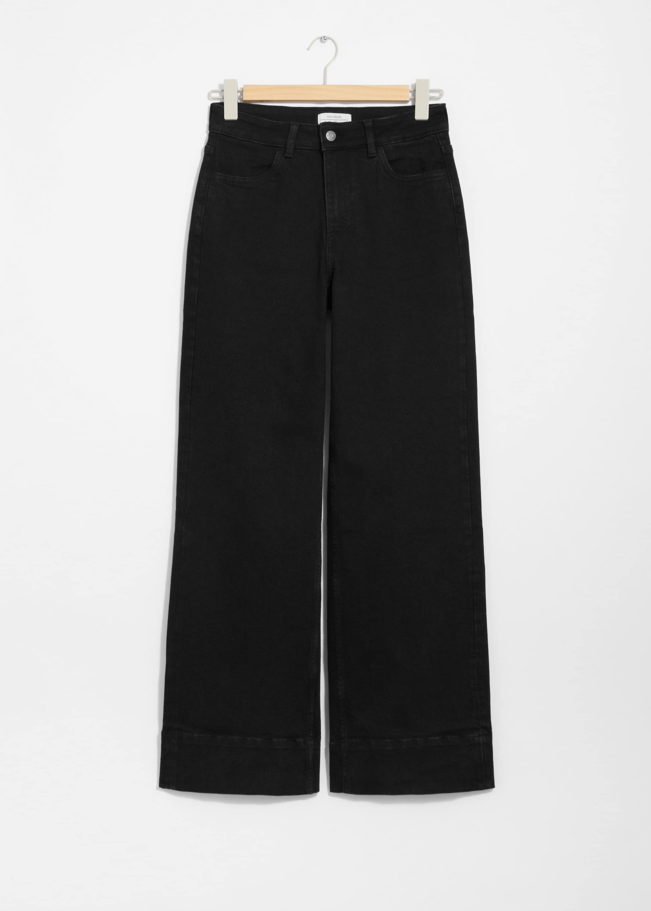 High-Waist Jeans - Black - Still Life