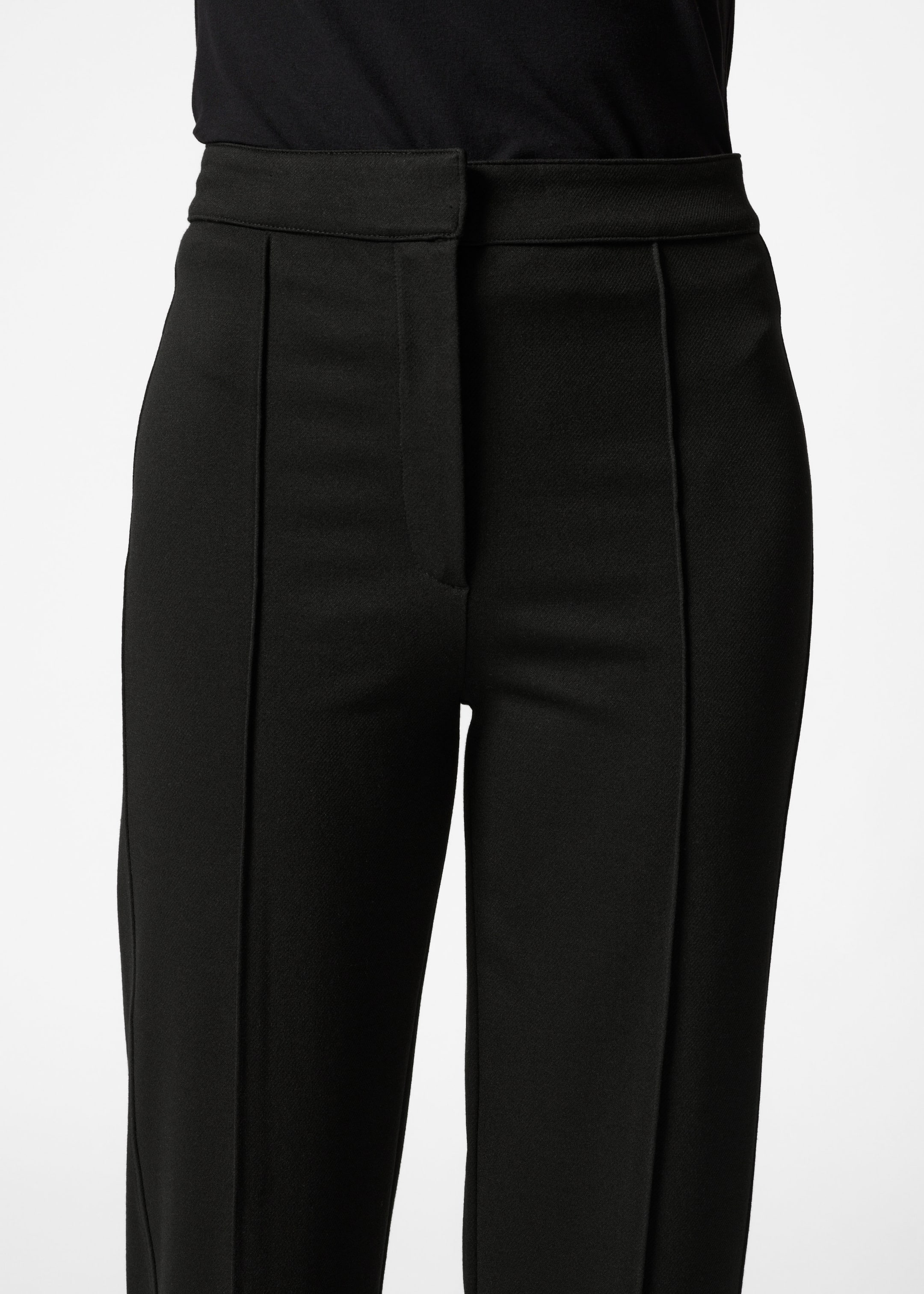 Straight-Leg Trousers - Black - Lookbook