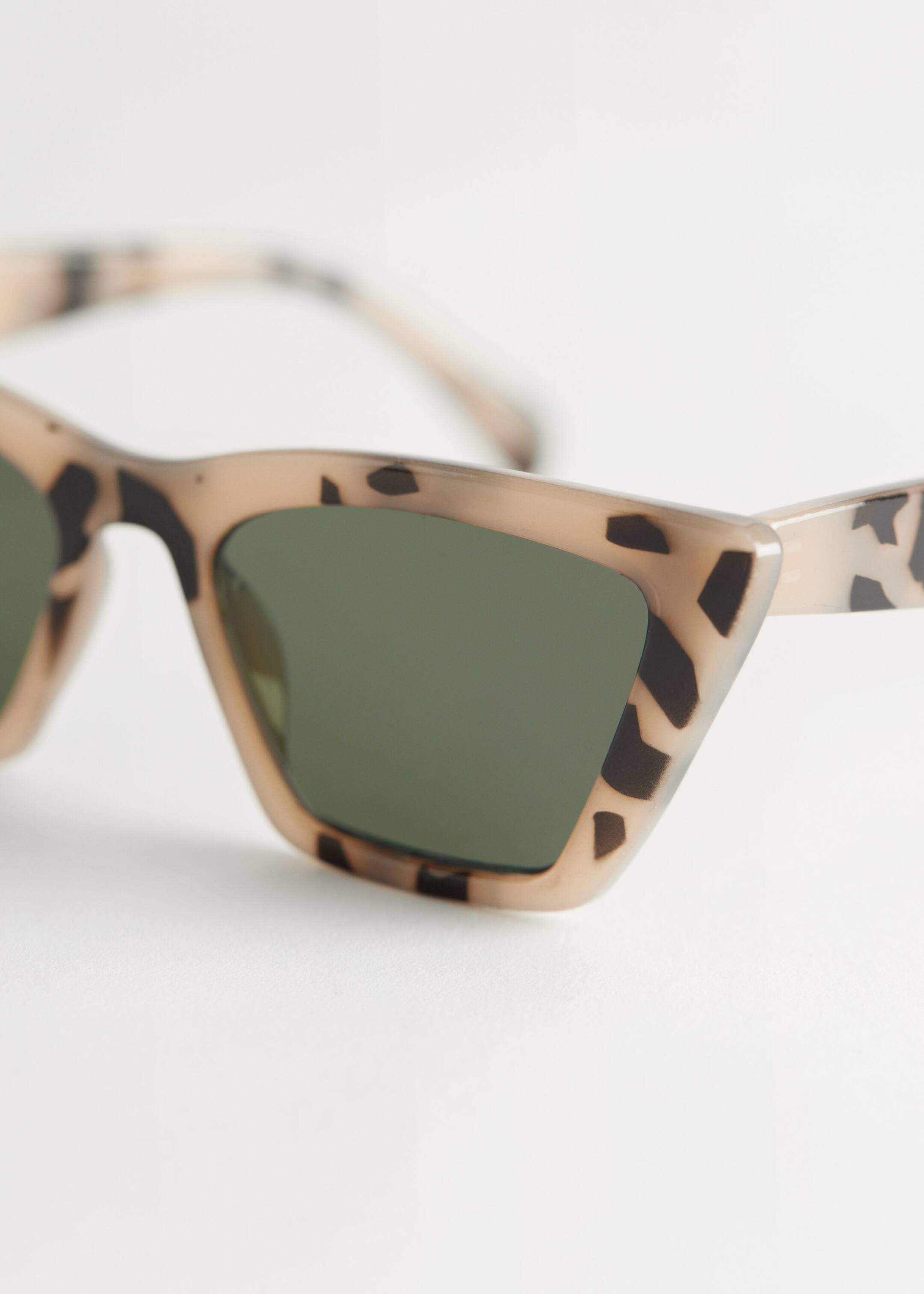 Angular Cat Eye Sunglasses - {{variantName}} - Descriptive Detail