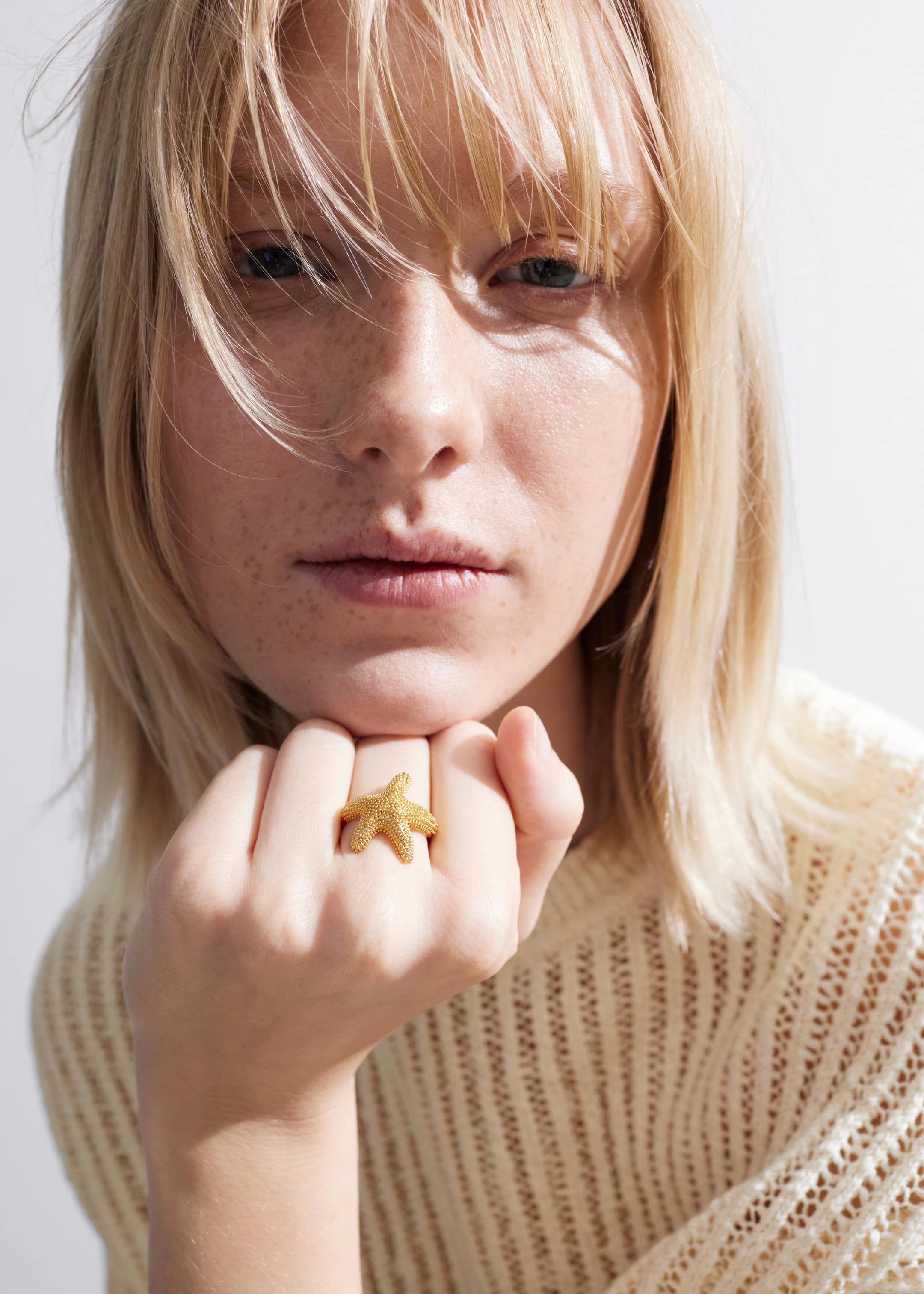 Bague en forme d’étoile de mer - Doré - Lookbook