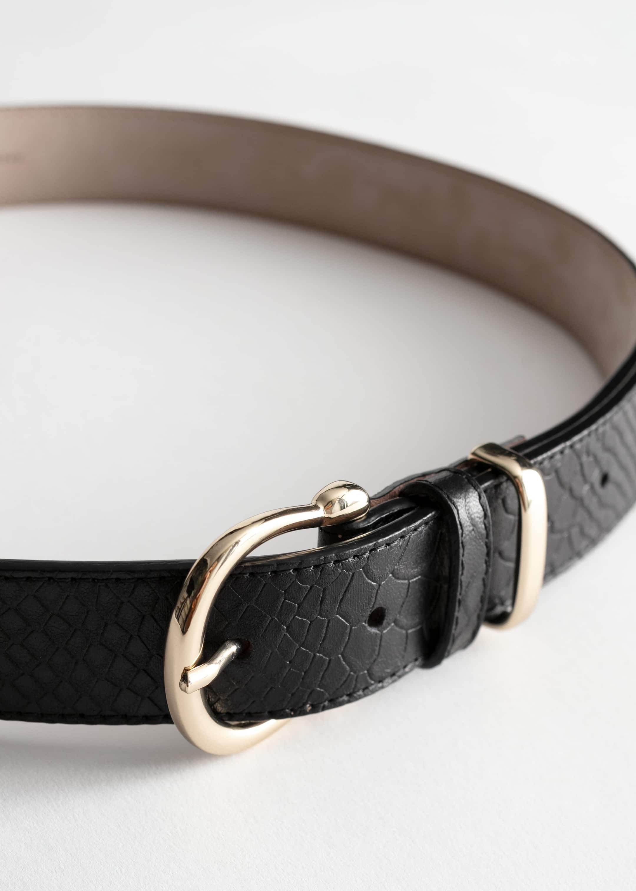 Ceinture en cuir croco - {{variantName}} - Descriptive Detail