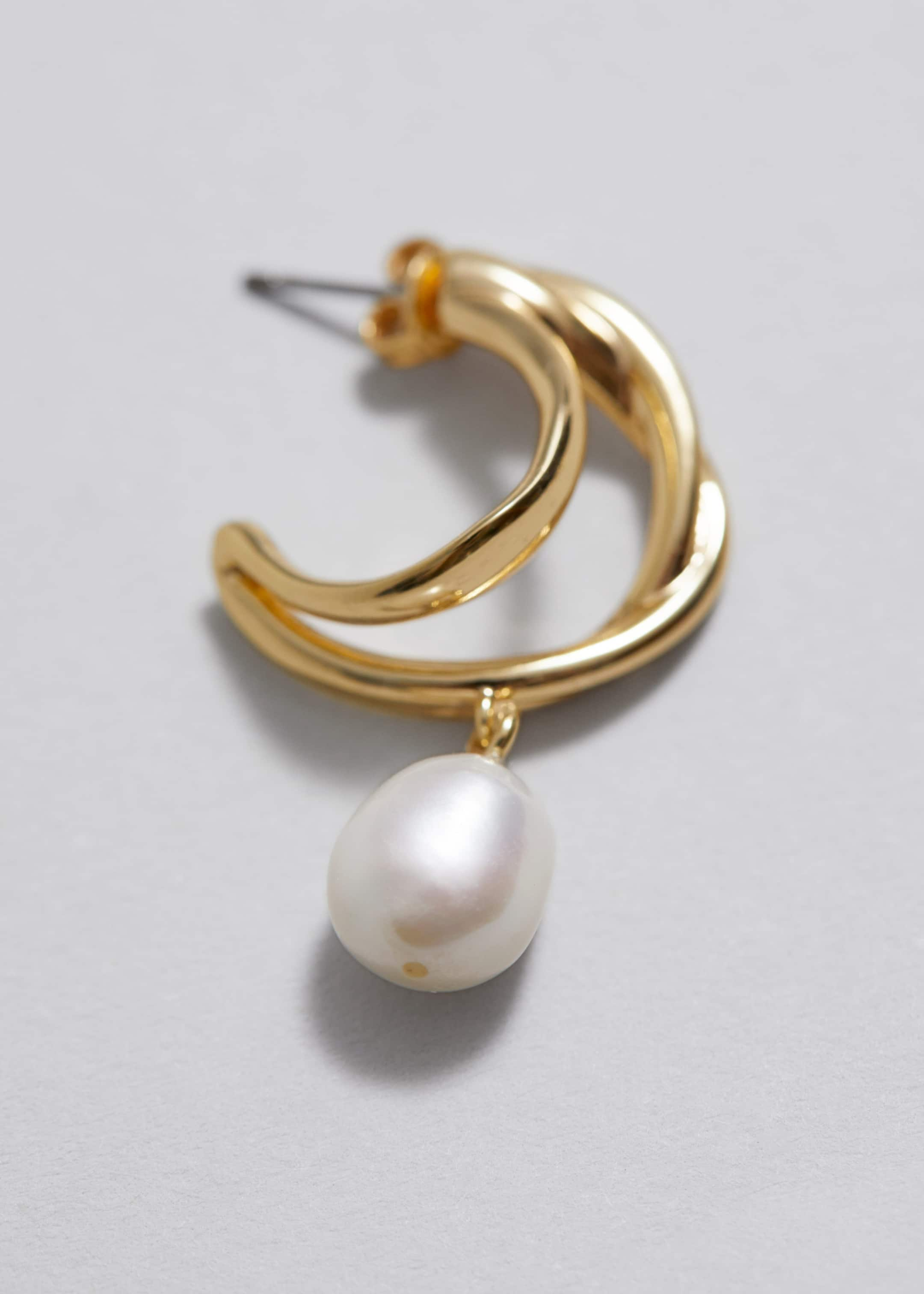 Intertwined Freshwater Pearl Hoops - Silver - Still Life