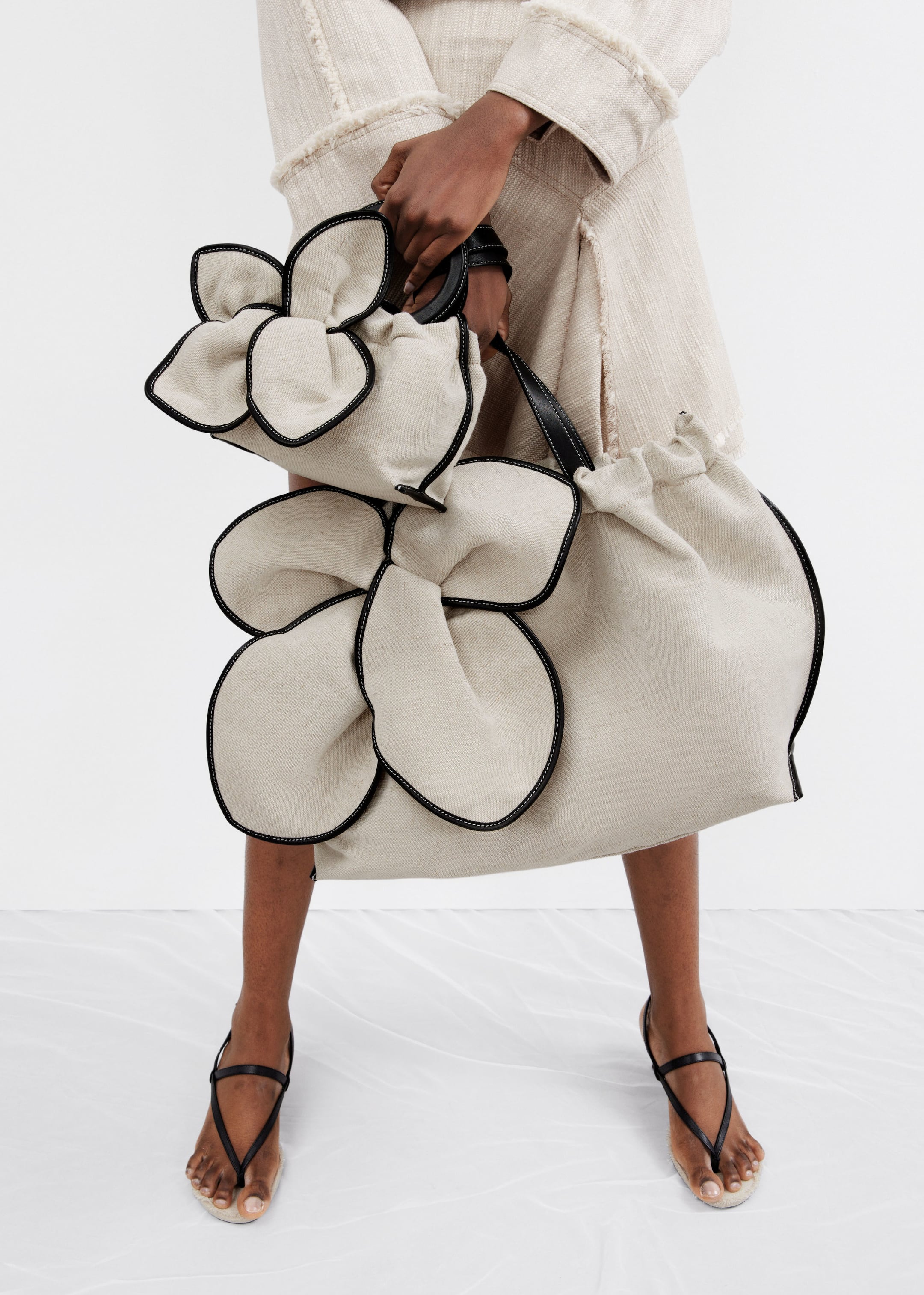 Large Blossom Canvas Bag - Beige - Lookbook