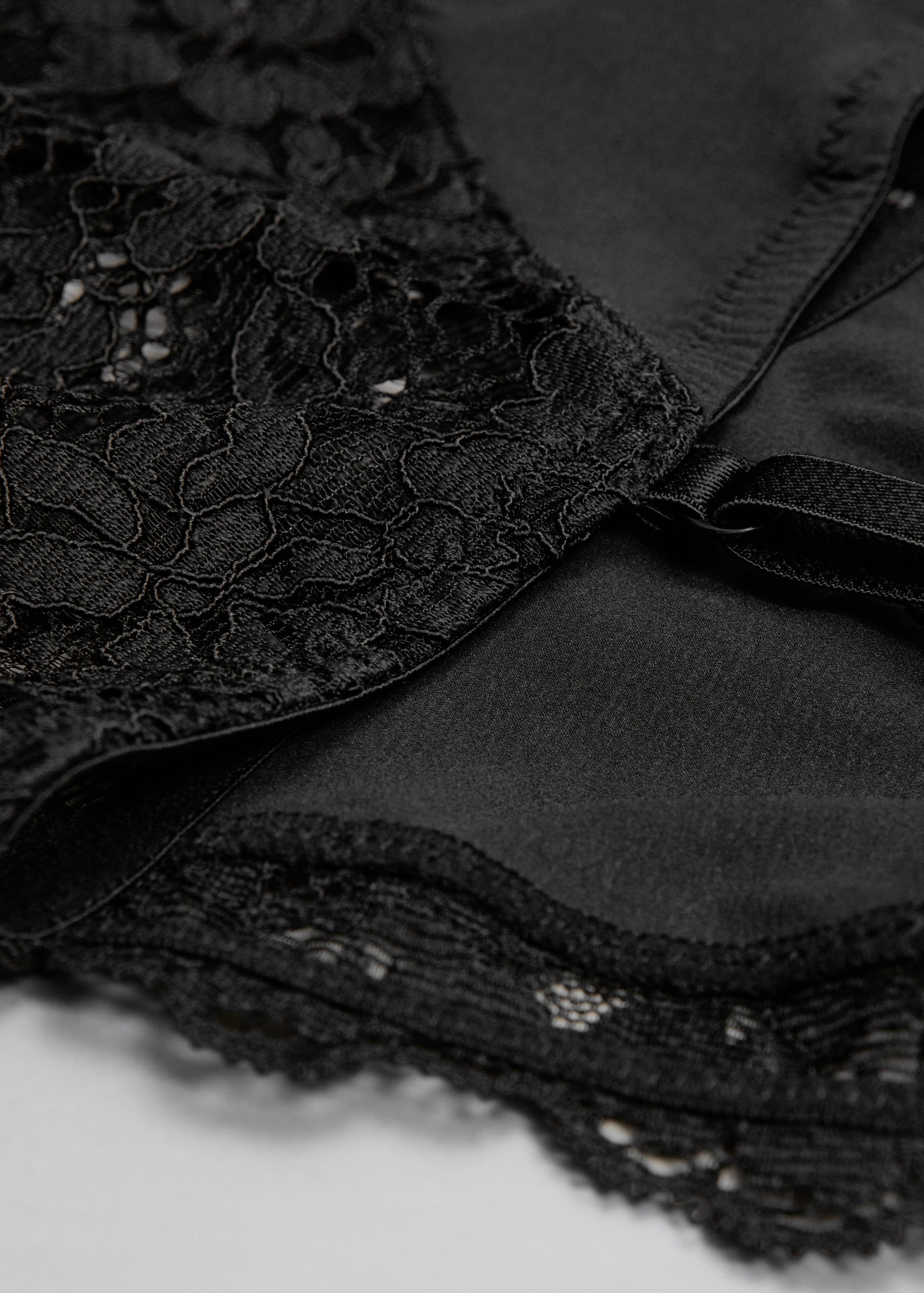 Soutien-gorge sans armatures en dentelle - {{variantName}} - Descriptive Detail