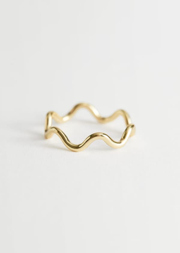 Delicate Wavy Ring