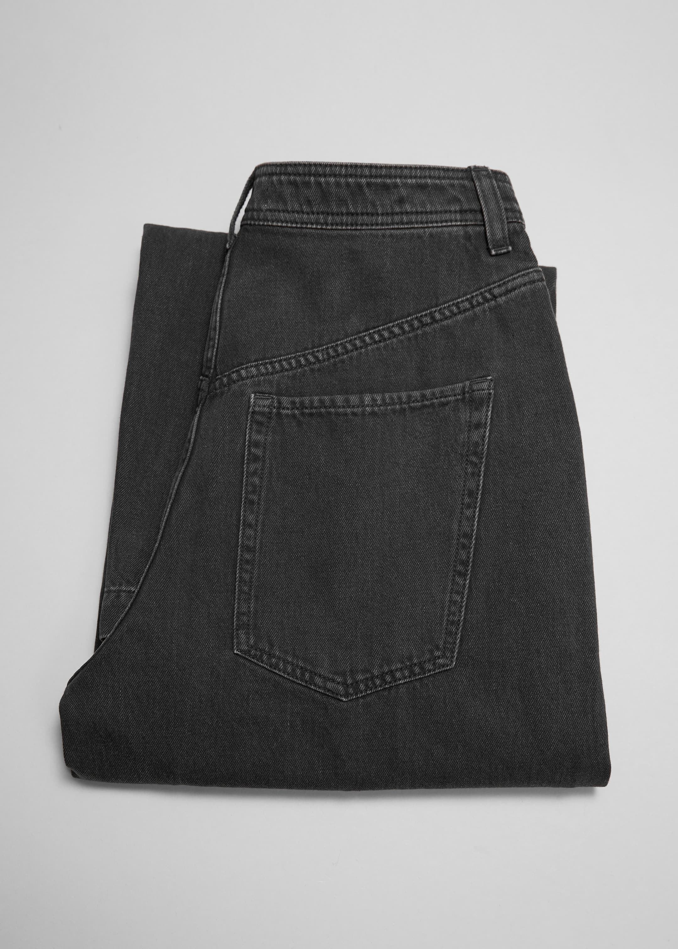 High-Waist Barrel-Leg Jeans - {{variantName}} - Descriptive Detail