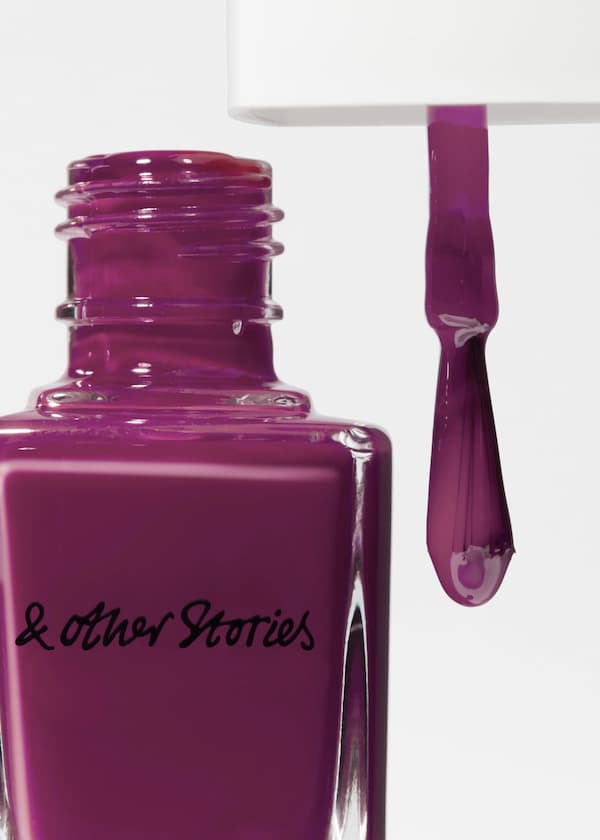 Nail Colour