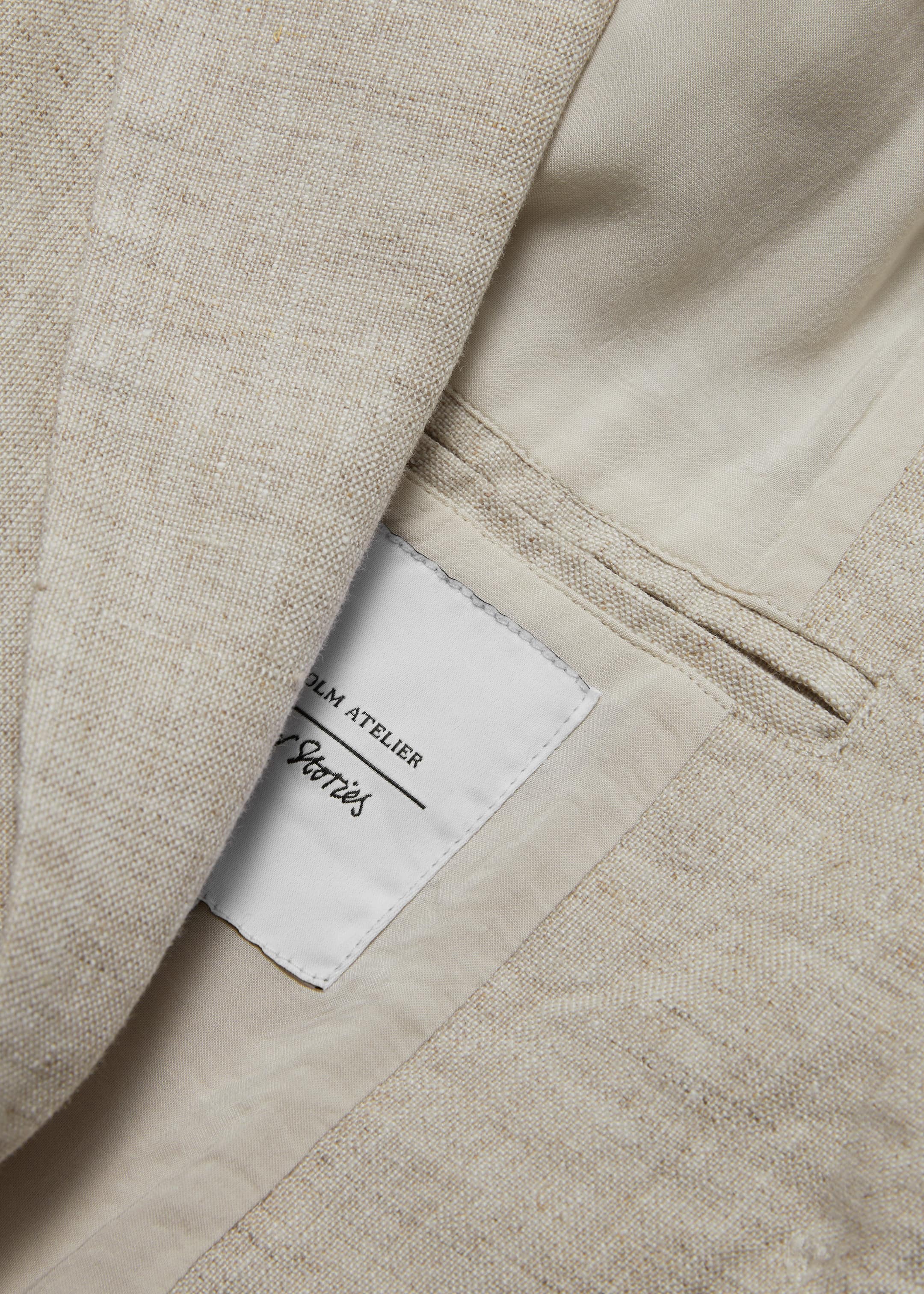 Fitted Linen Blazer - {{variantName}} - Descriptive Detail