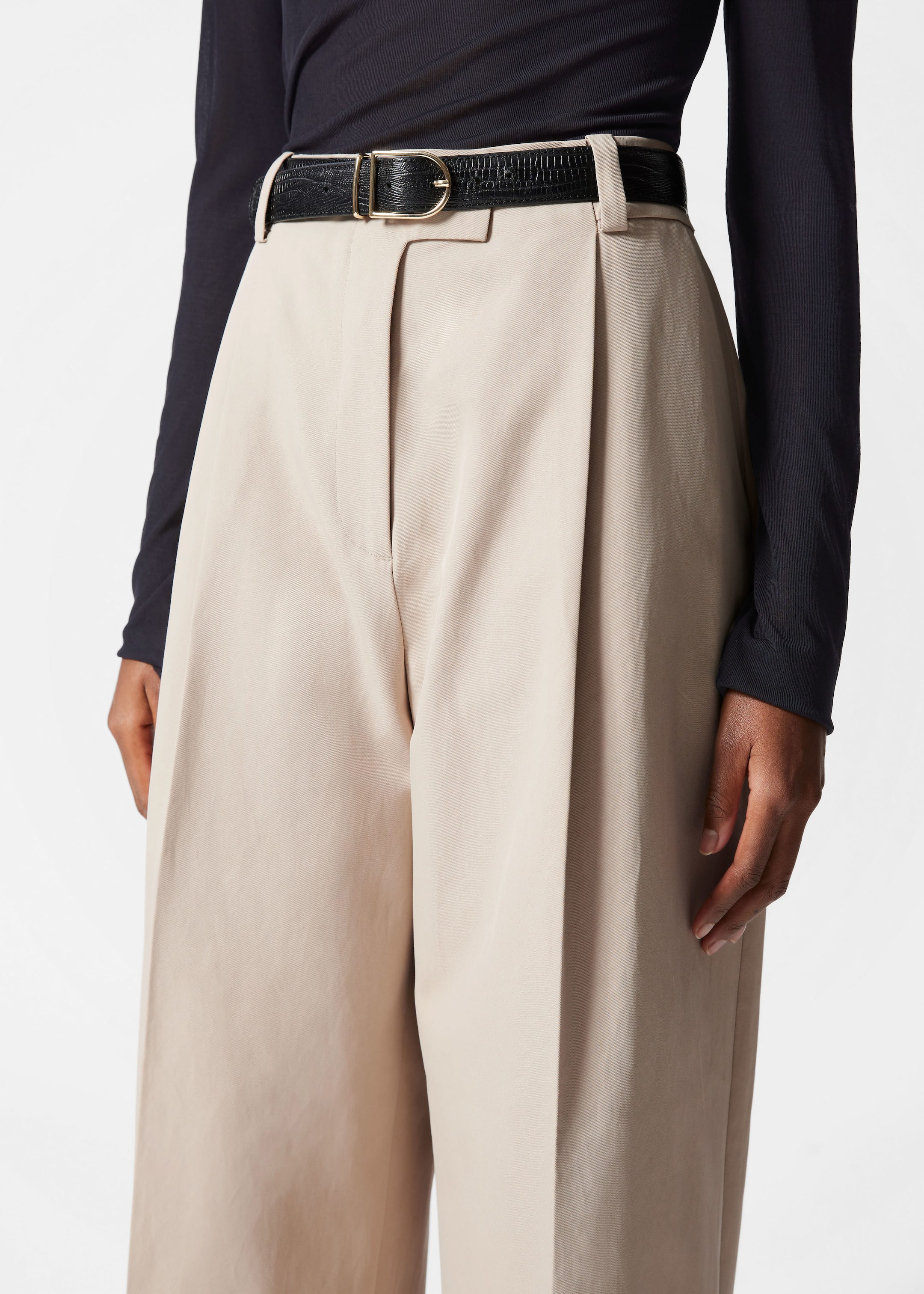 Press-Crease Trousers - Beige - Lookbook