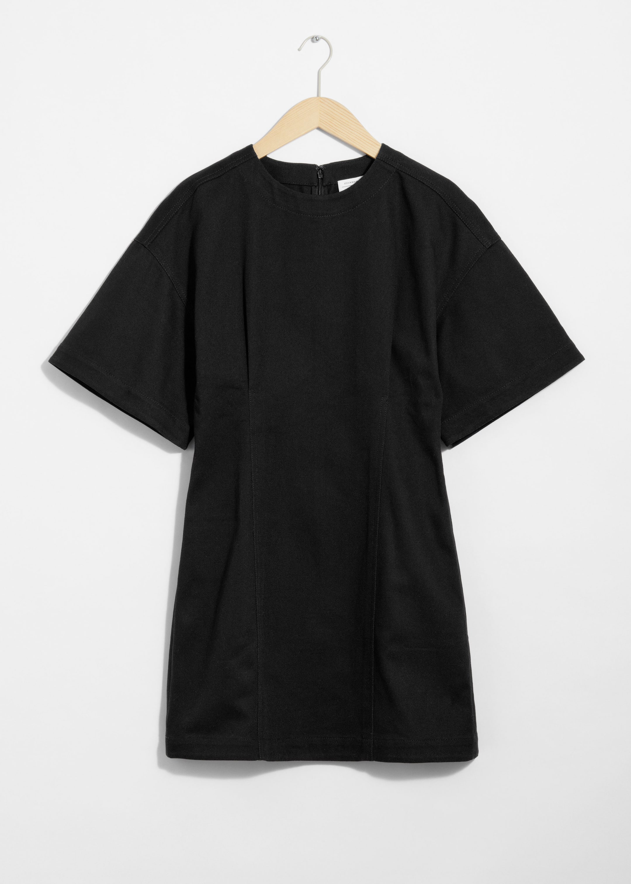 Fitted Short-Sleeve Mini Dress - Black - Still Life