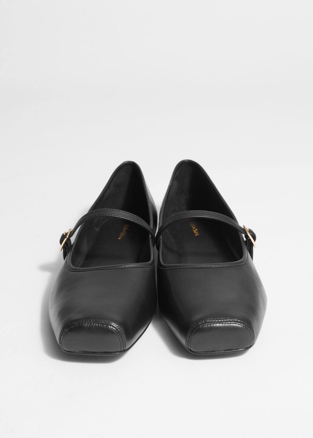 SQUARE-TOE BALLET FLAT IN BLACK LAMBSKIN