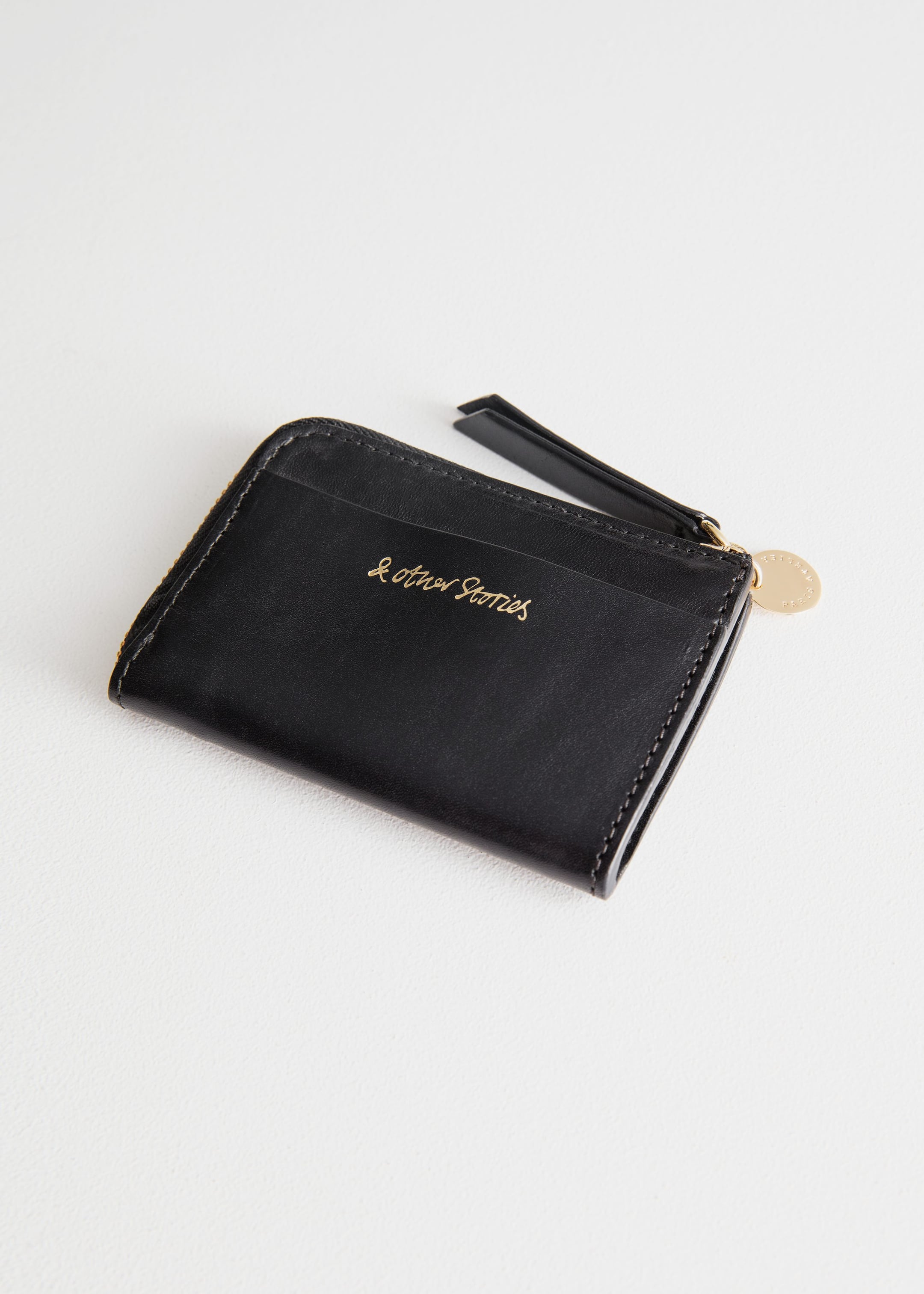 Charm Mini Wallet - Black - Still Life