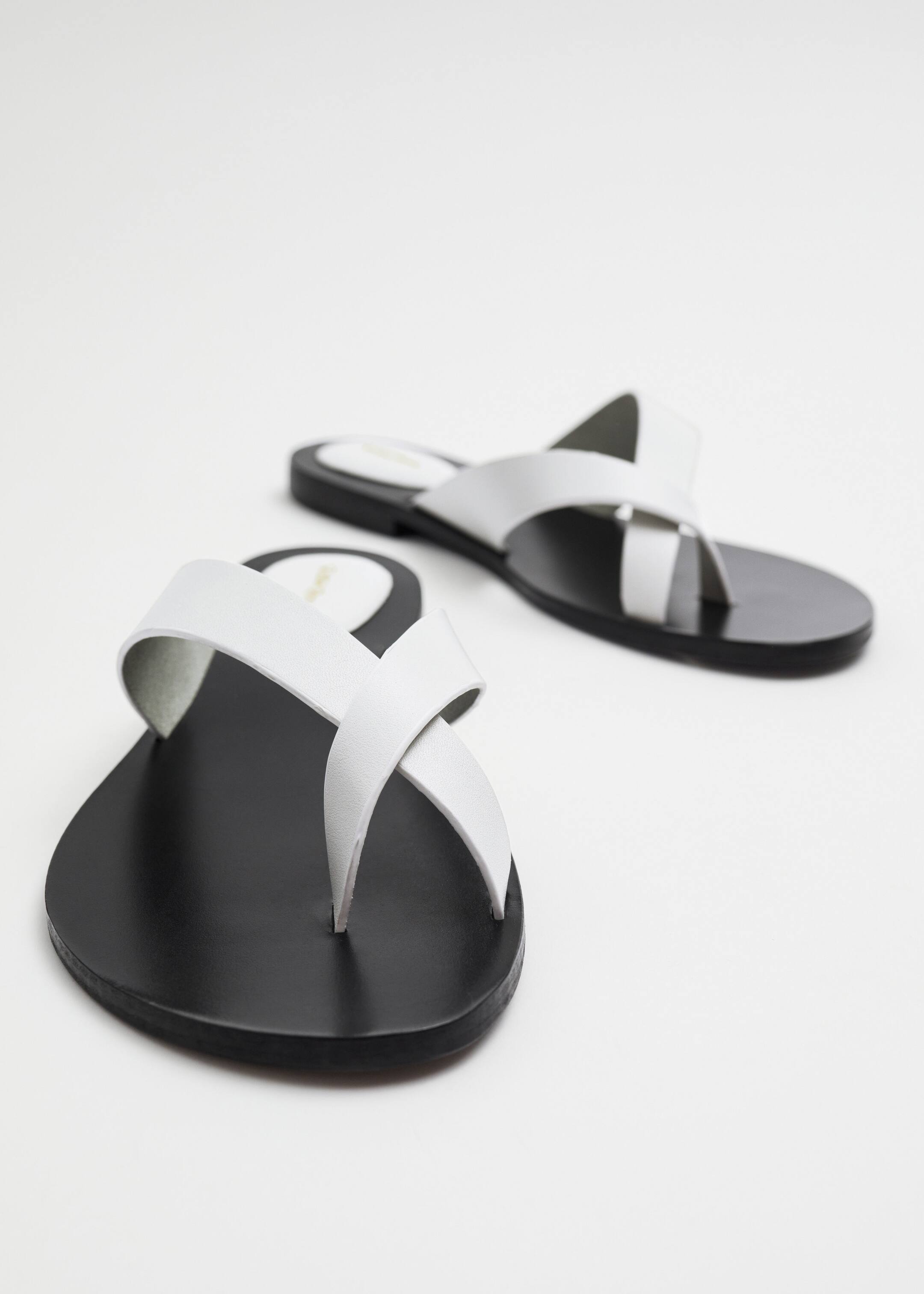 Leather Thong Sandal - {{variantName}} - Descriptive Detail