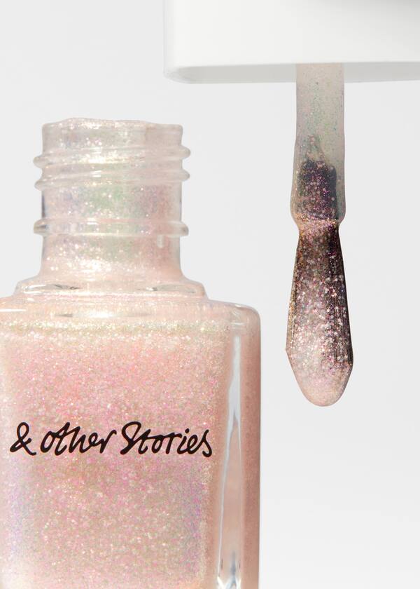 Nail Colour