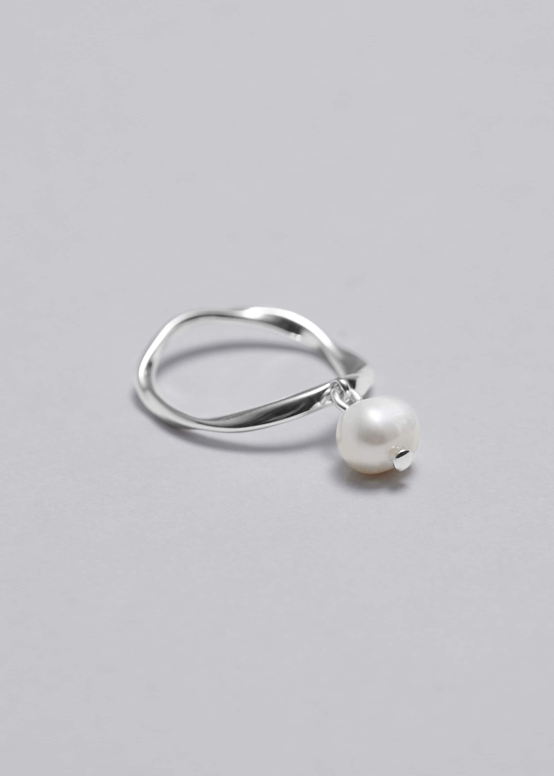 Image of Dangle Pearl Ring