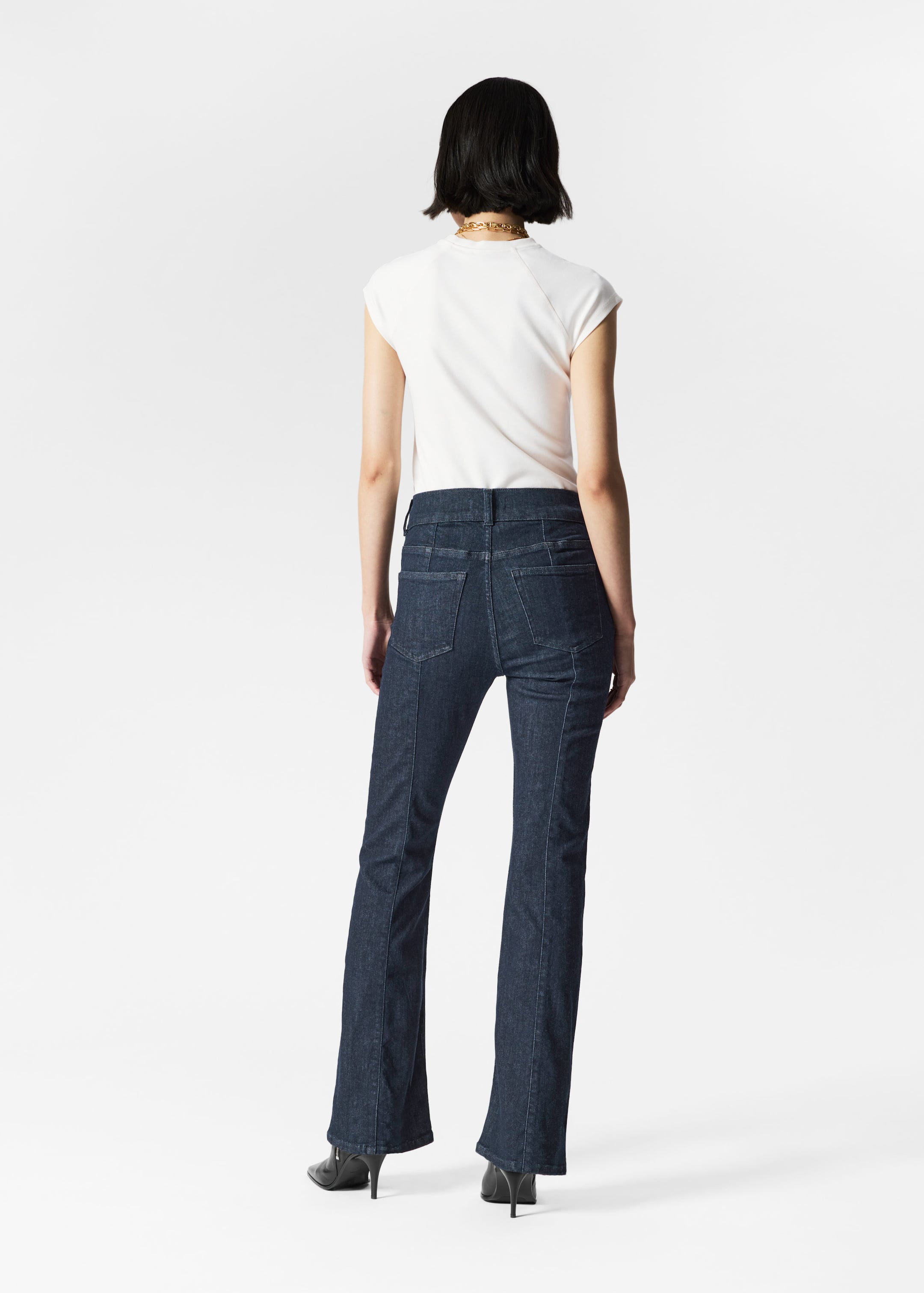 Slim Flared Jeans - Dark blue - Lookbook