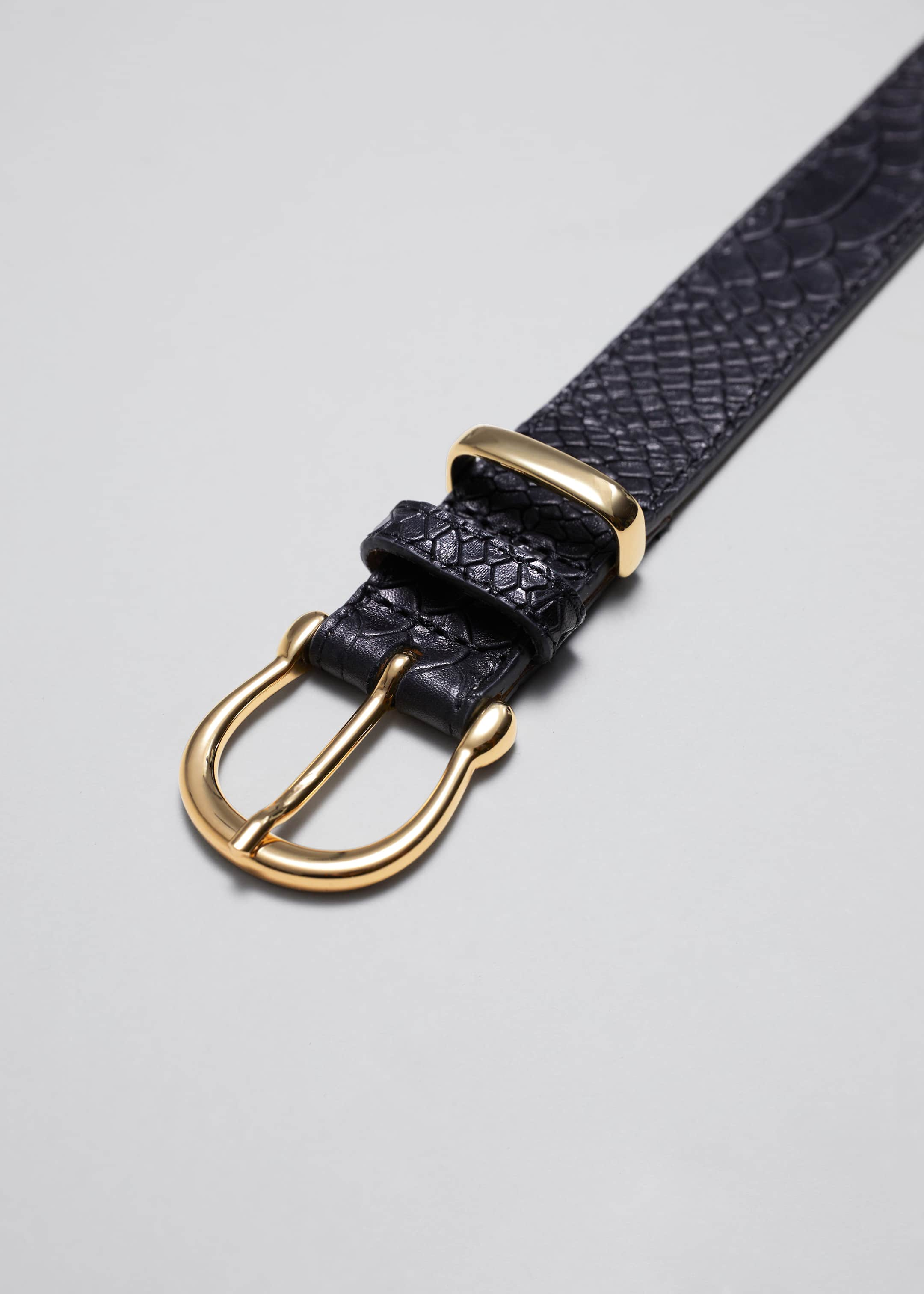 Croco Leather Belt - {{variantName}} - Descriptive Detail