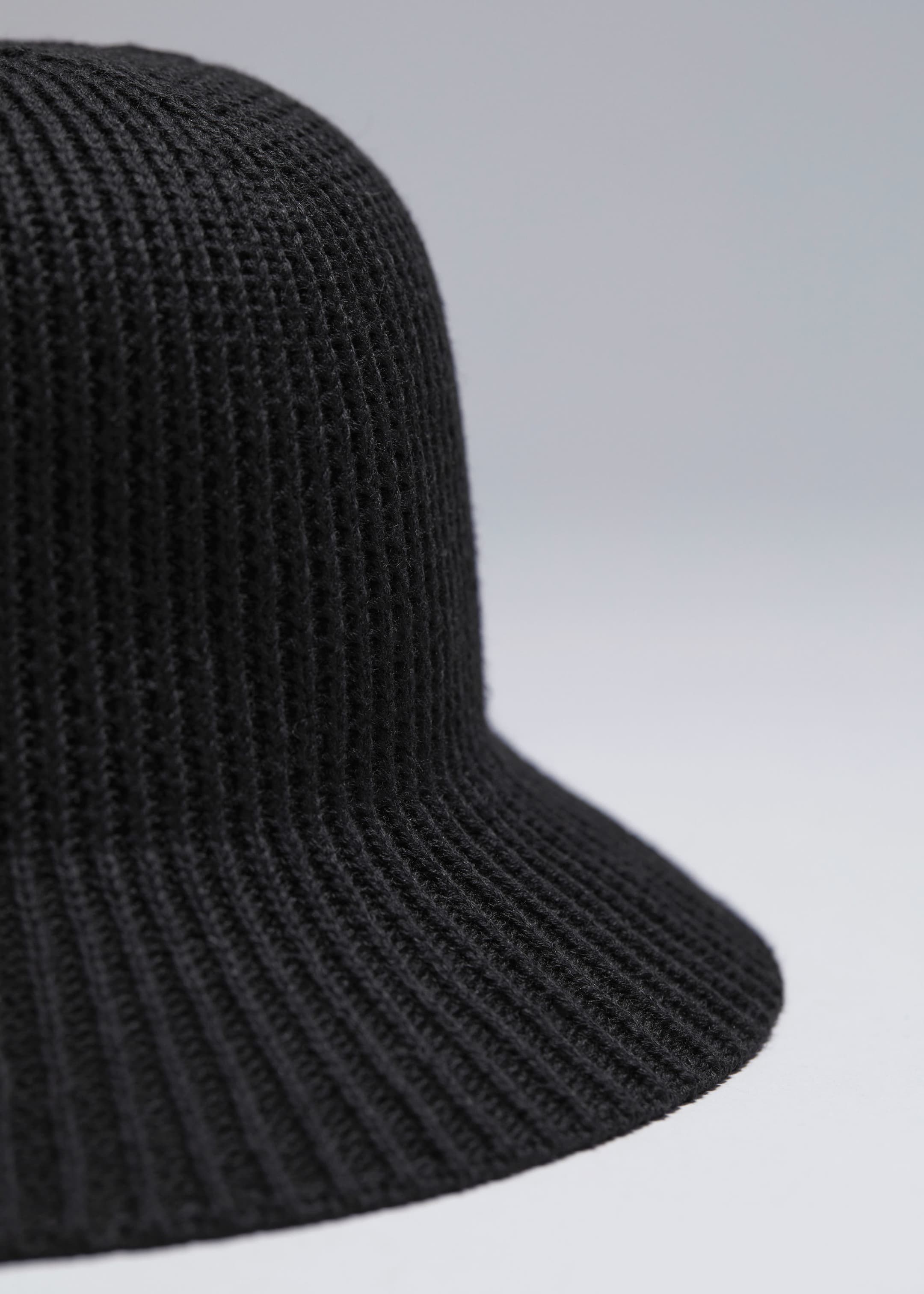 Rib Knitted Bucket Hat - {{variantName}} - Descriptive Detail