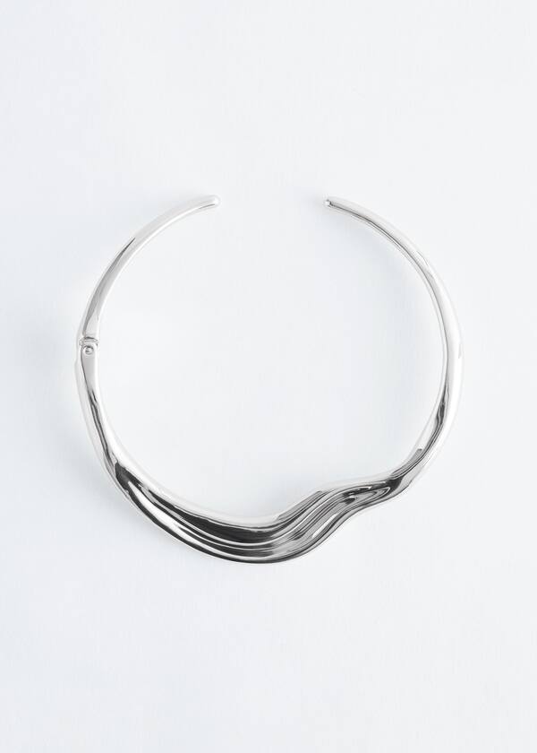Irregular Choker Necklace