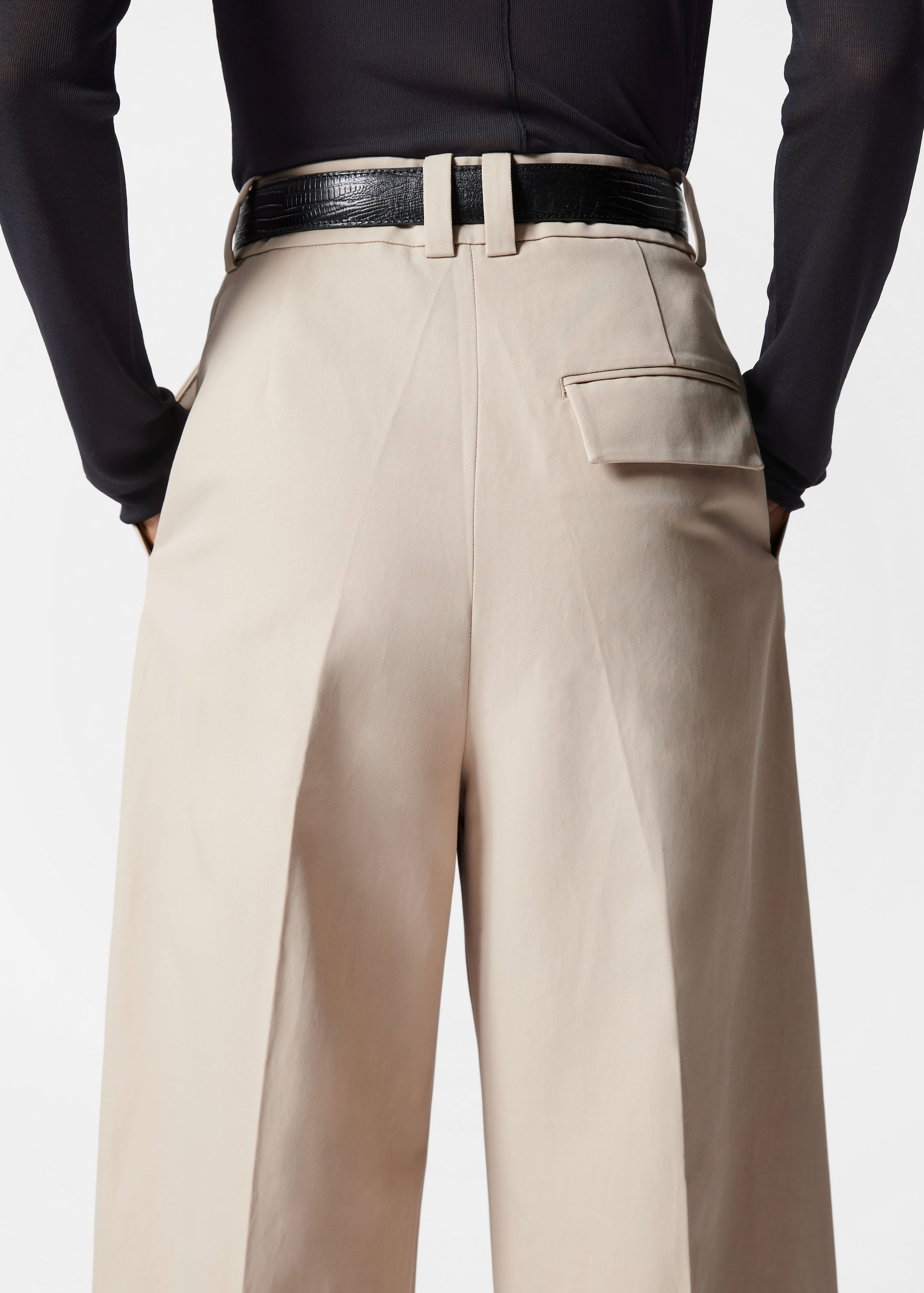 Press-Crease Trousers - Beige - Lookbook