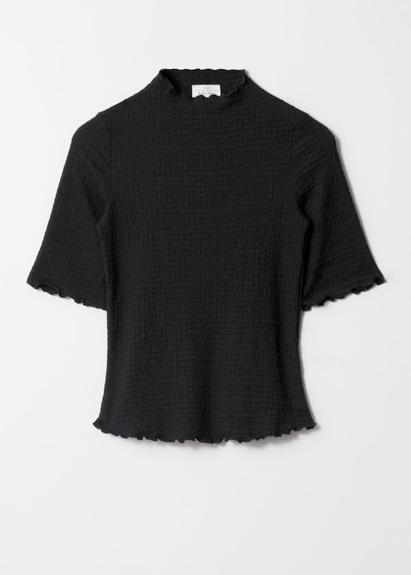 Crinkled Lettuce-Edge Top