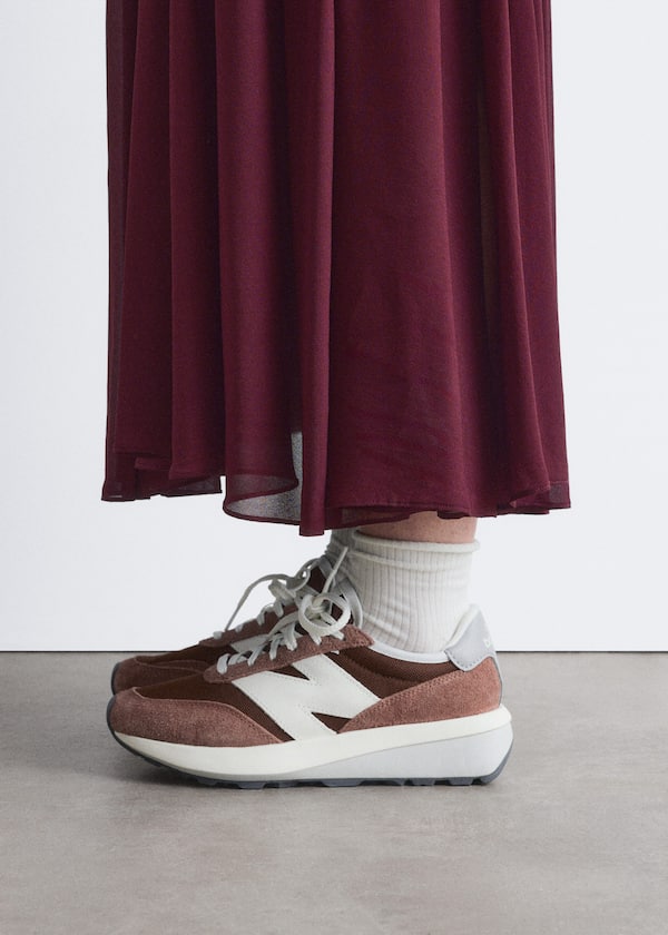 New Balance 370 Sneakers