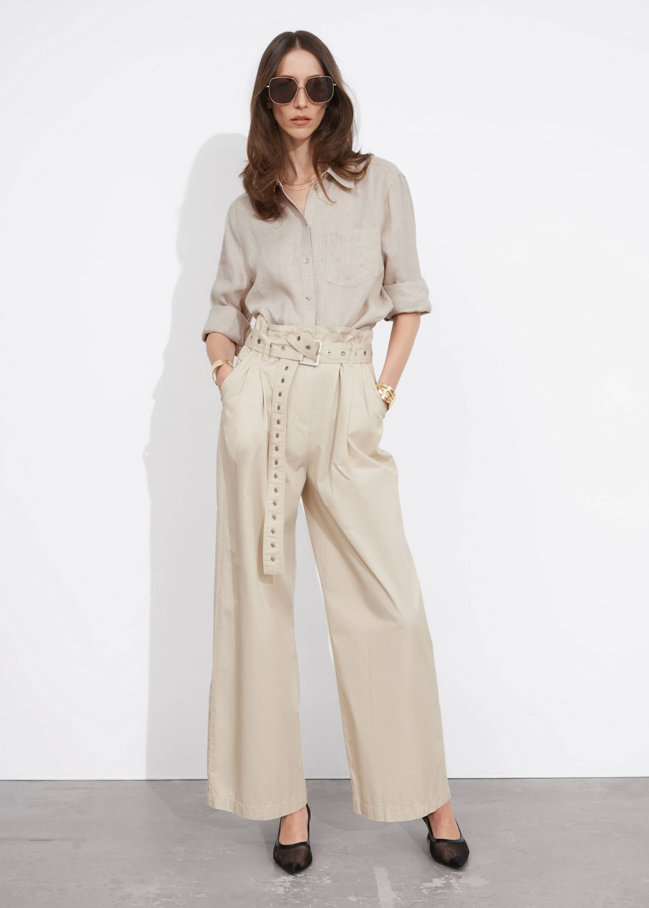 Eyelet-Belt Paperbag Trousers - Black - Lookbook