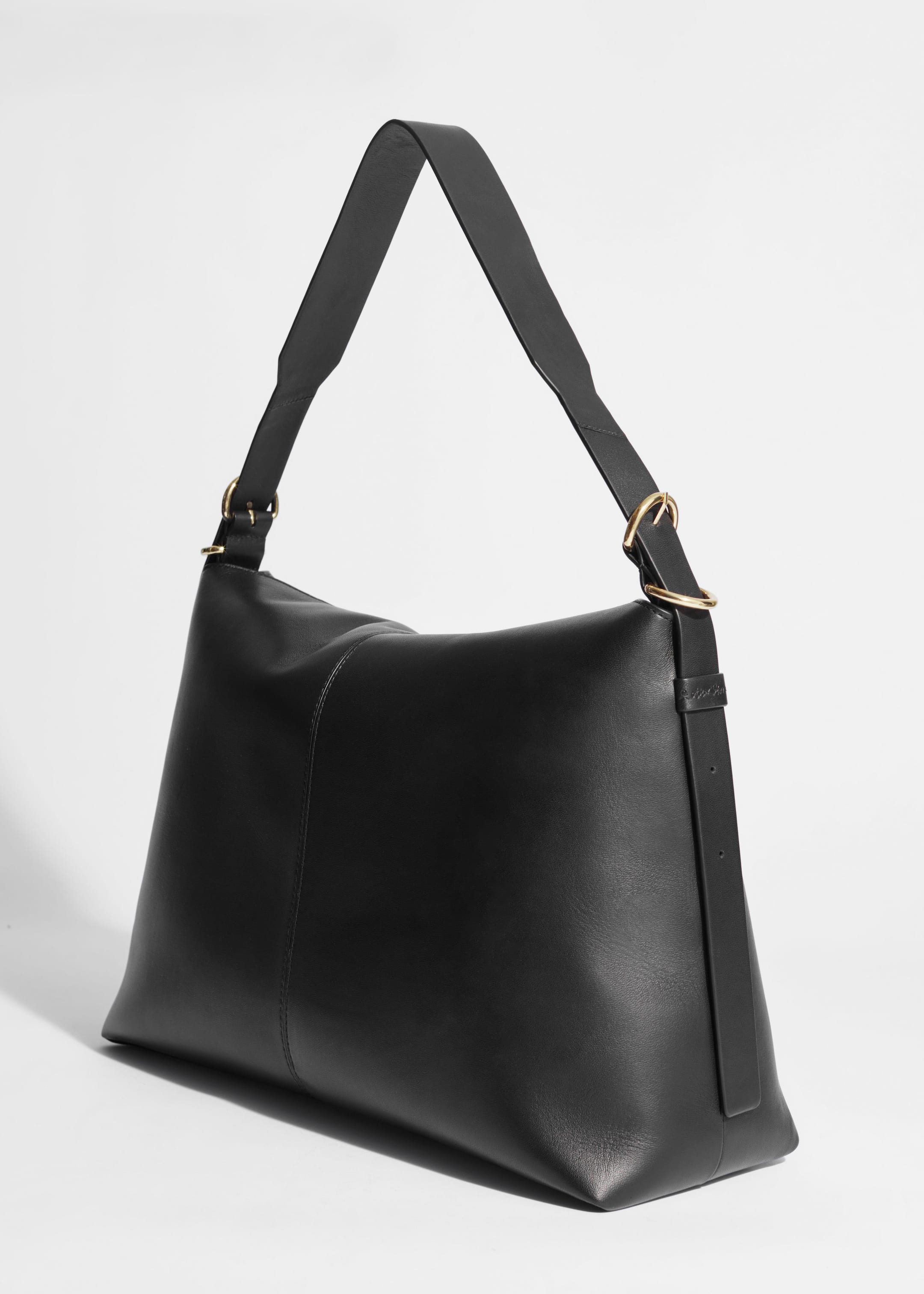 Large Leather Shoulder Bag - Black - Still Life