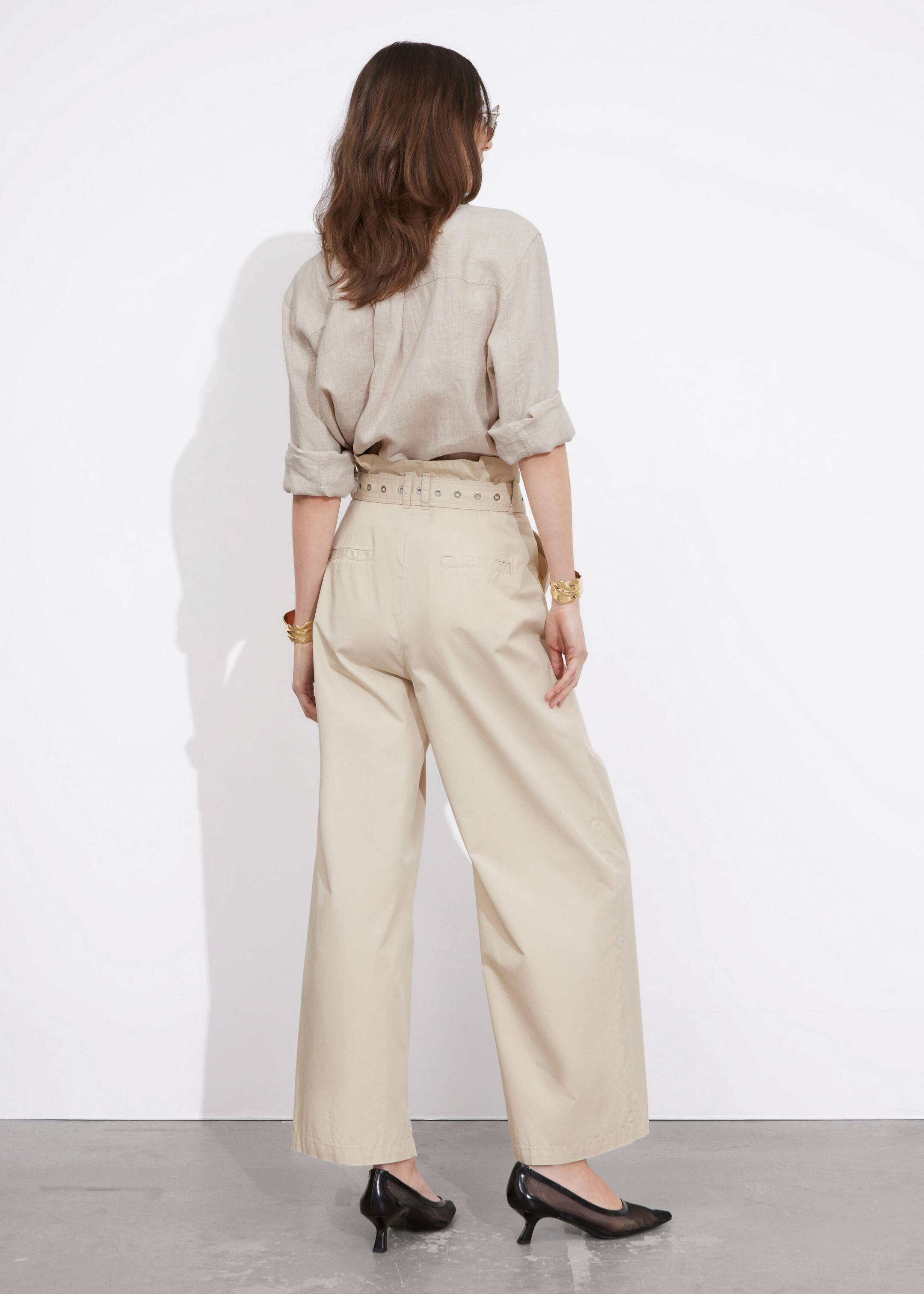 Eyelet-Belt Paperbag Trousers - Black - Lookbook