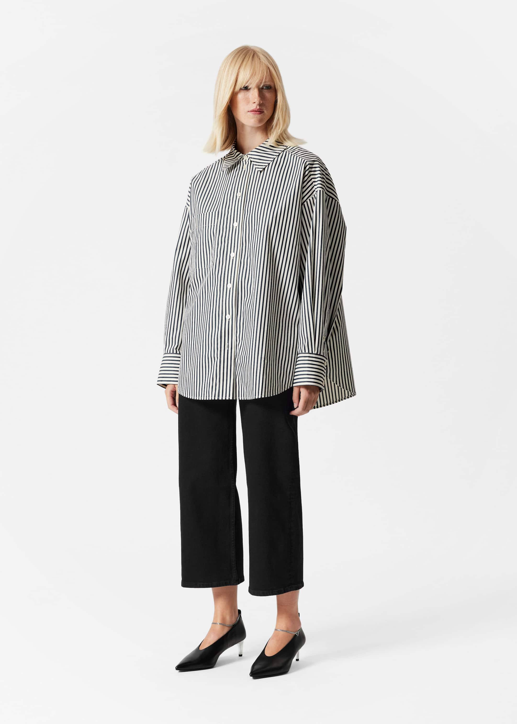 Oversized Shirt - White - Lookbook