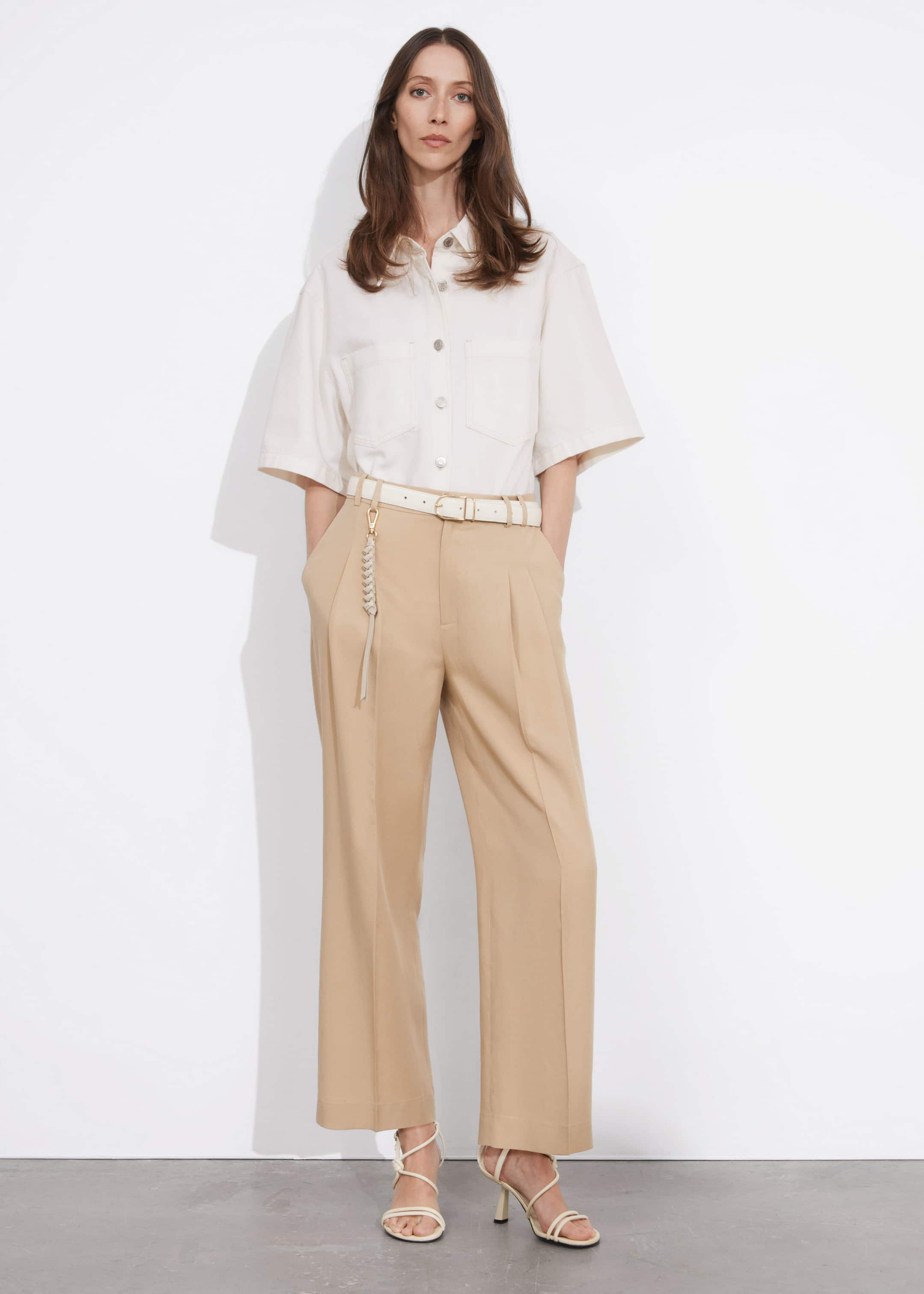 Pantalon habillé à taille haute - Beige - Lookbook