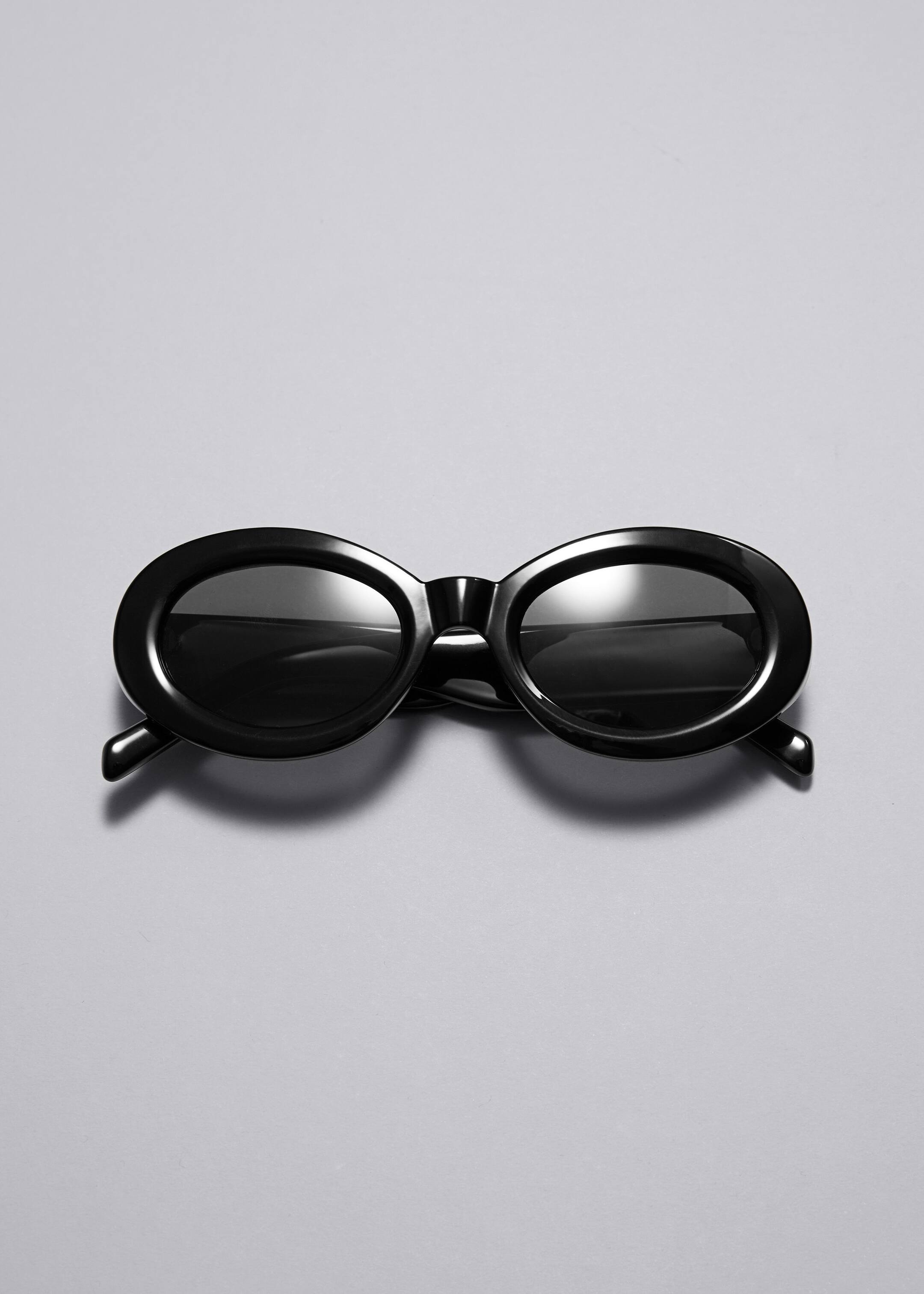 Oval Frame Sunglasses