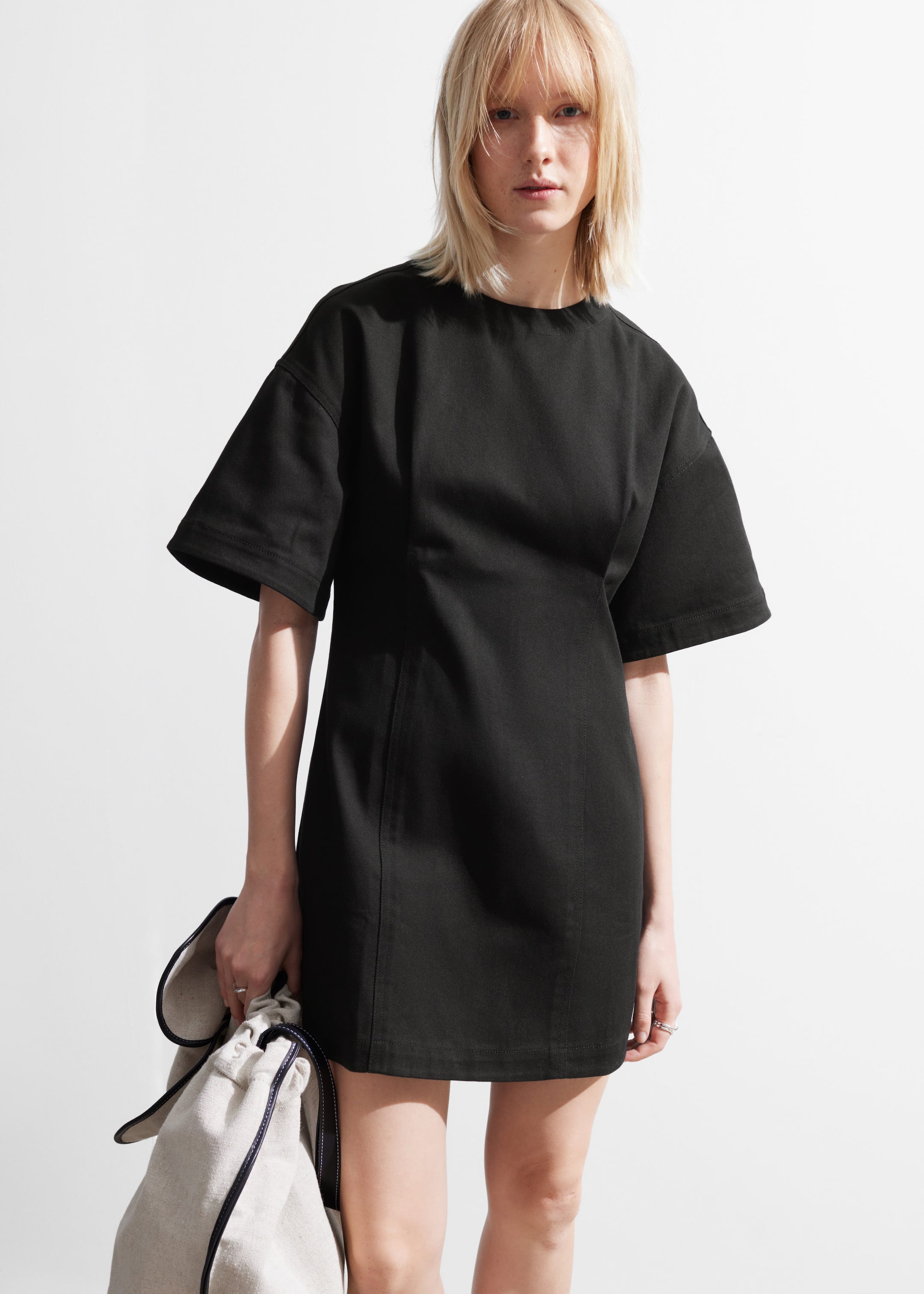 Fitted Short-Sleeve Mini Dress - Black - Lookbook