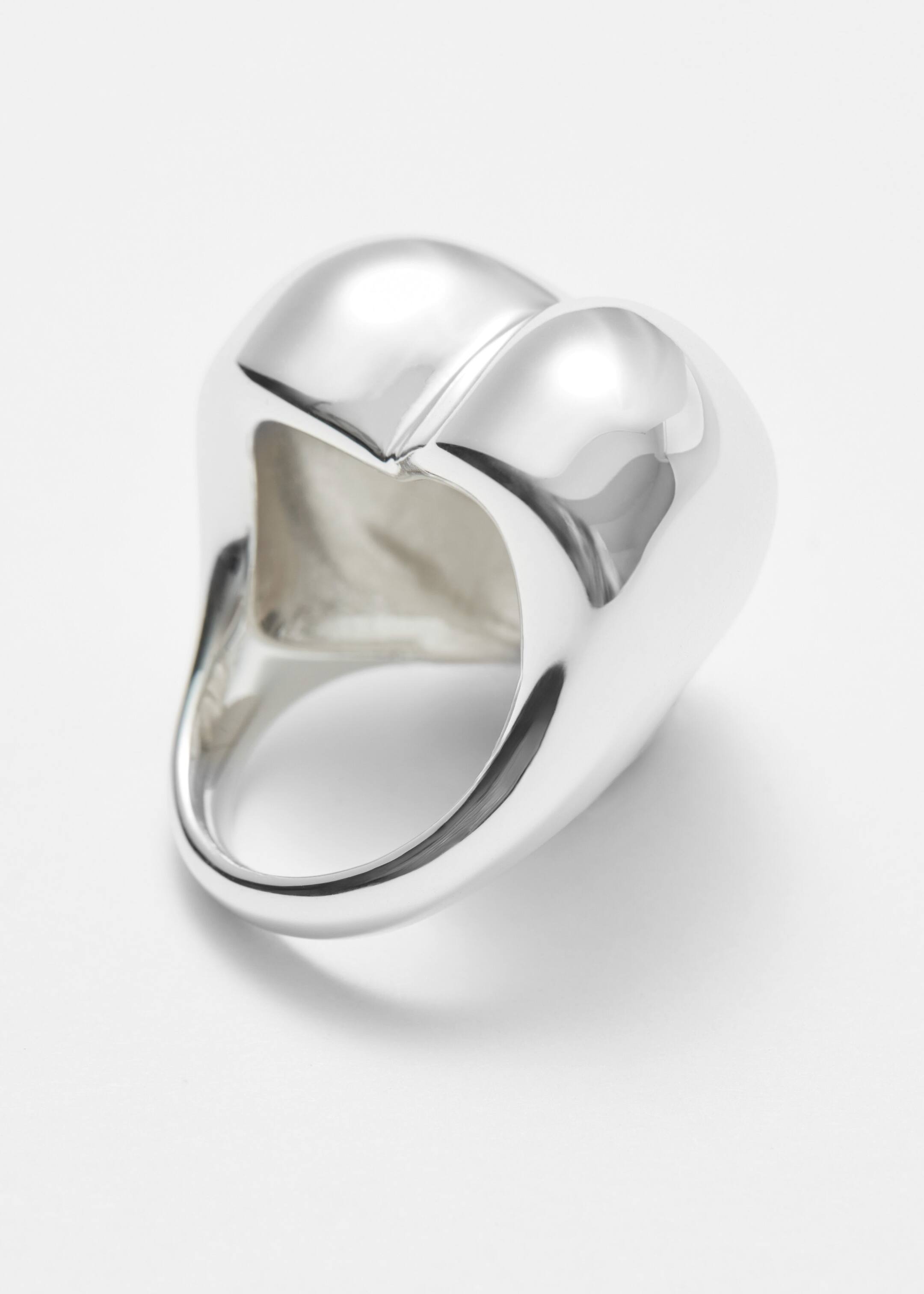 Heart Ring - {{variantName}} - Descriptive Detail