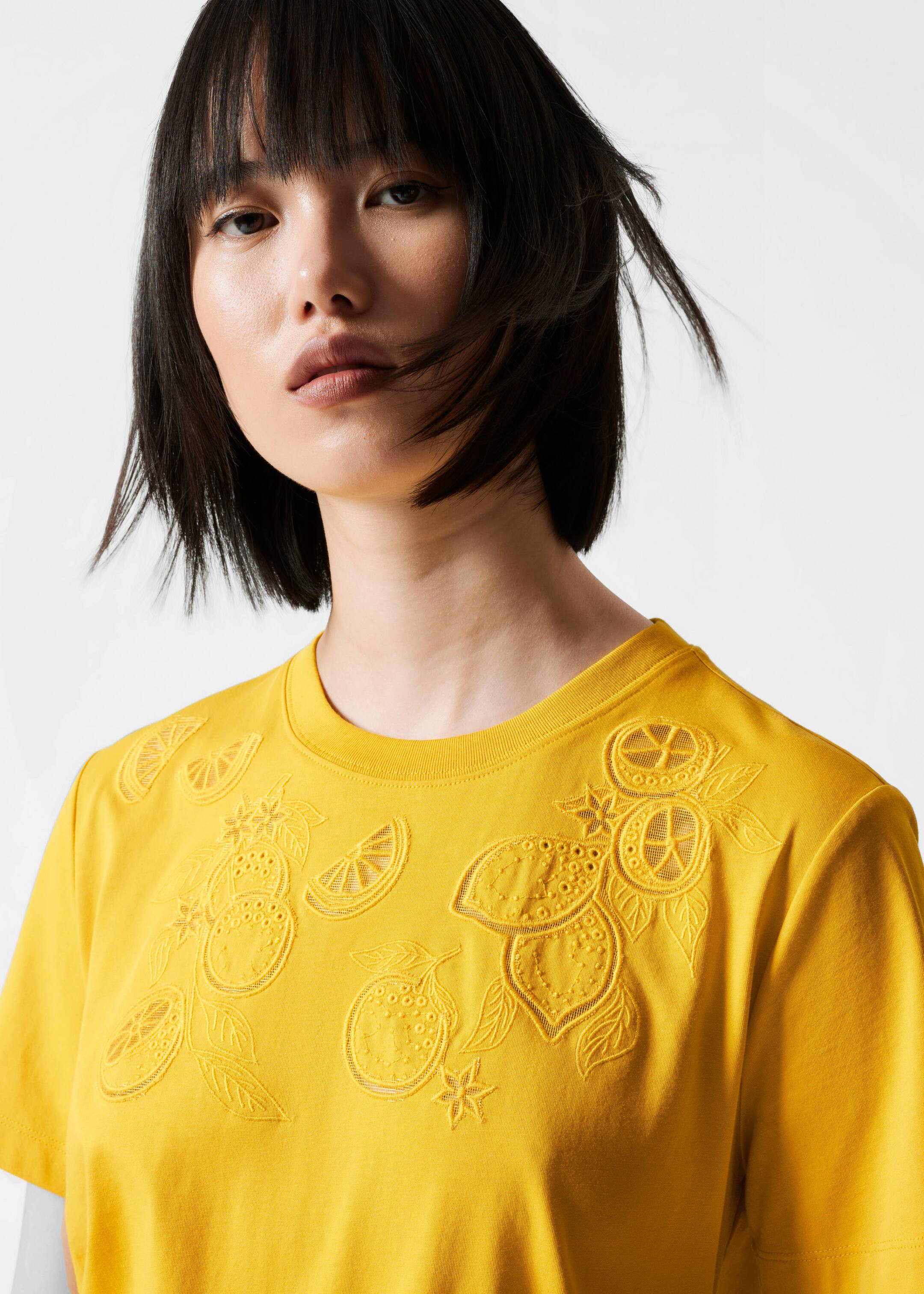 Image of Lemon Embroidery T-Shirt