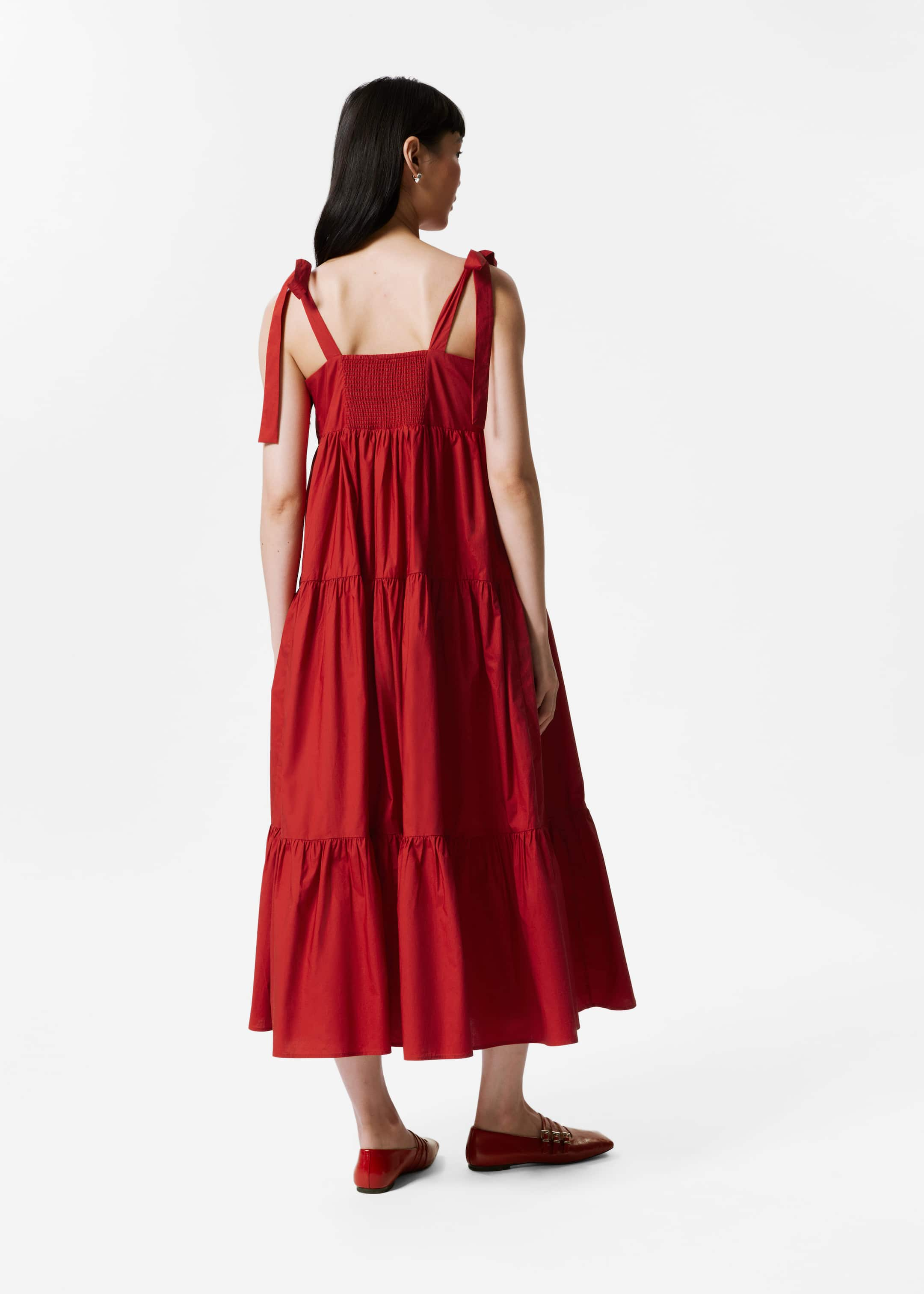 Robe midi à plusieurs niveaux avec liens à nouer - Rouge - Lookbook