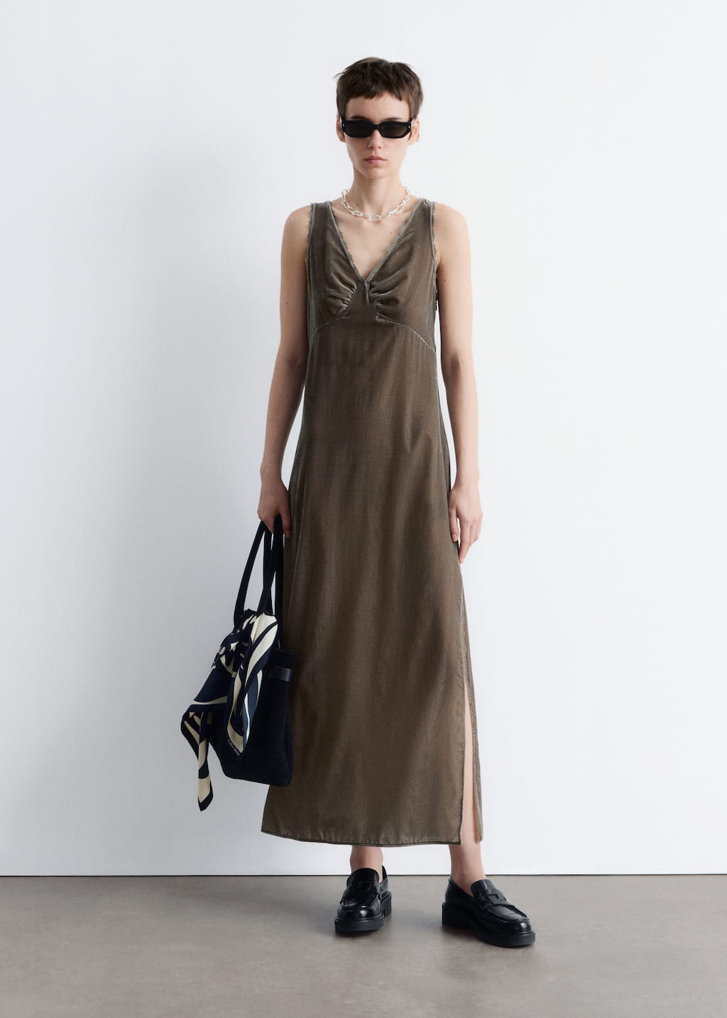 “& Other Stories” オープンバックフリルマキシドレス Maxi Dresses | Dresses - & Other Stories