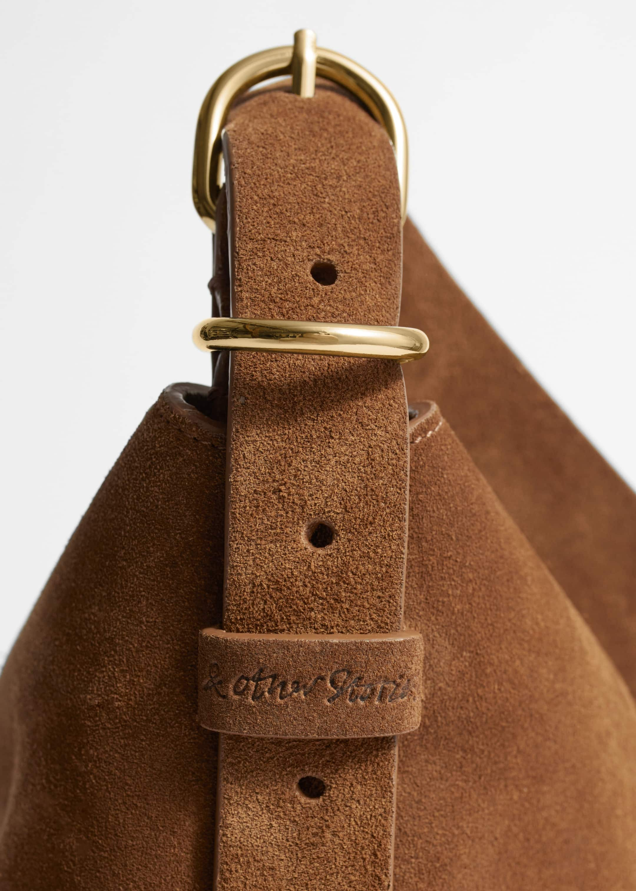 Large Leather Shoulder Bag - {{variantName}} - Descriptive Detail