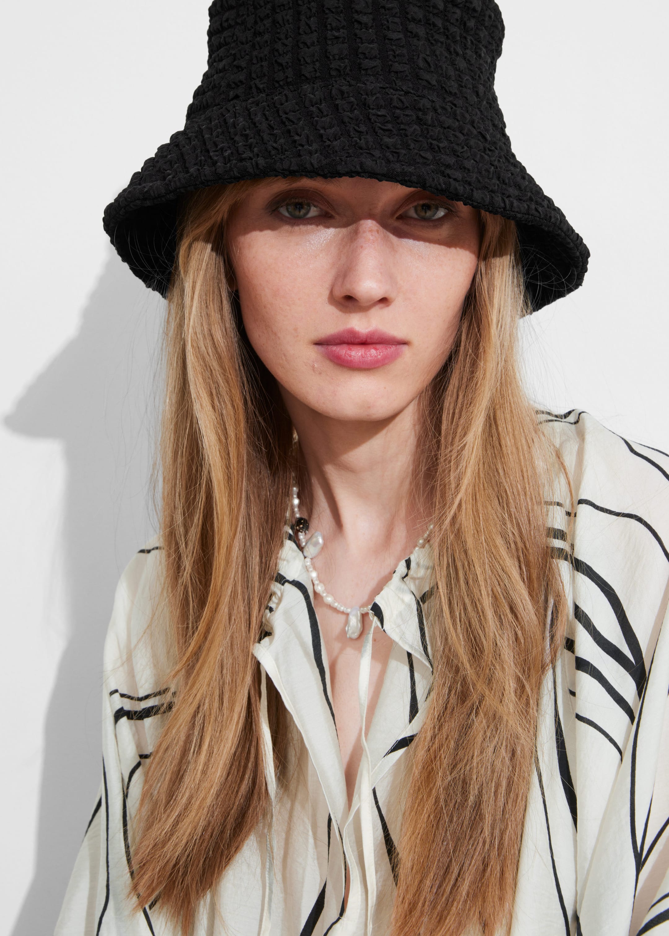 Waffle Bucket Hat - Black - Lookbook