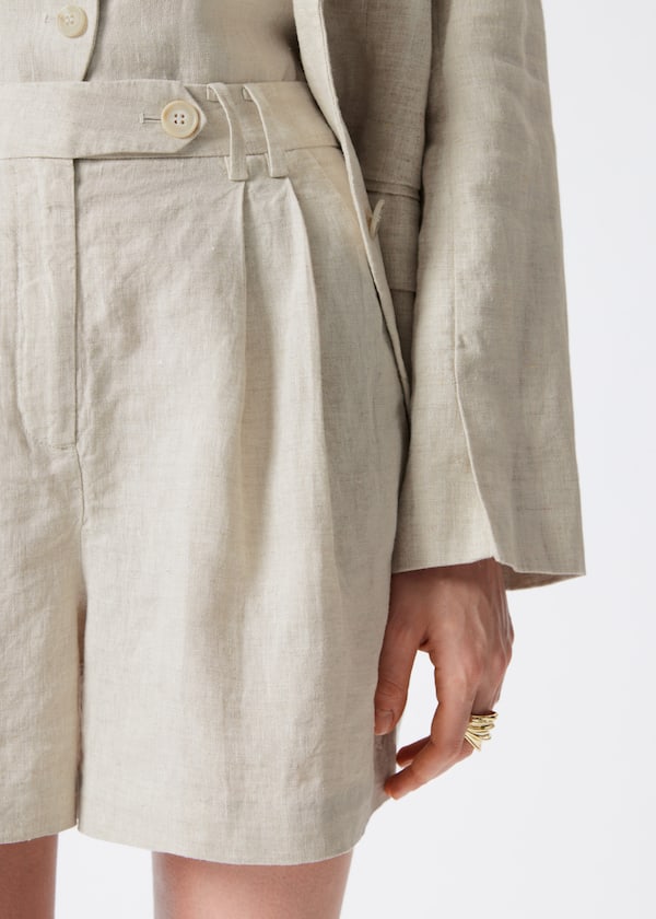 Relaxed Linen Shorts