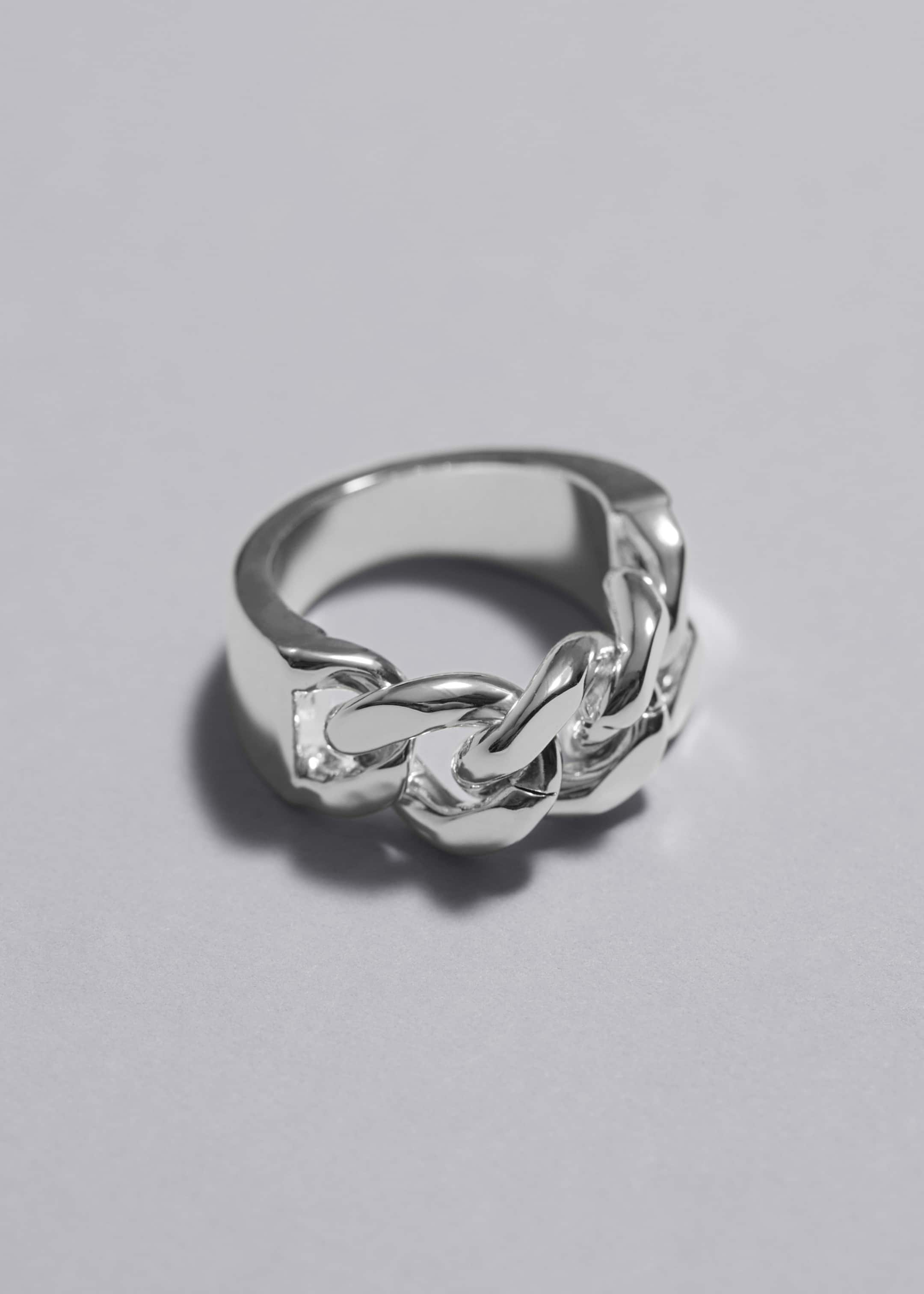 Chunky Chain Ring - Gold - Still Life